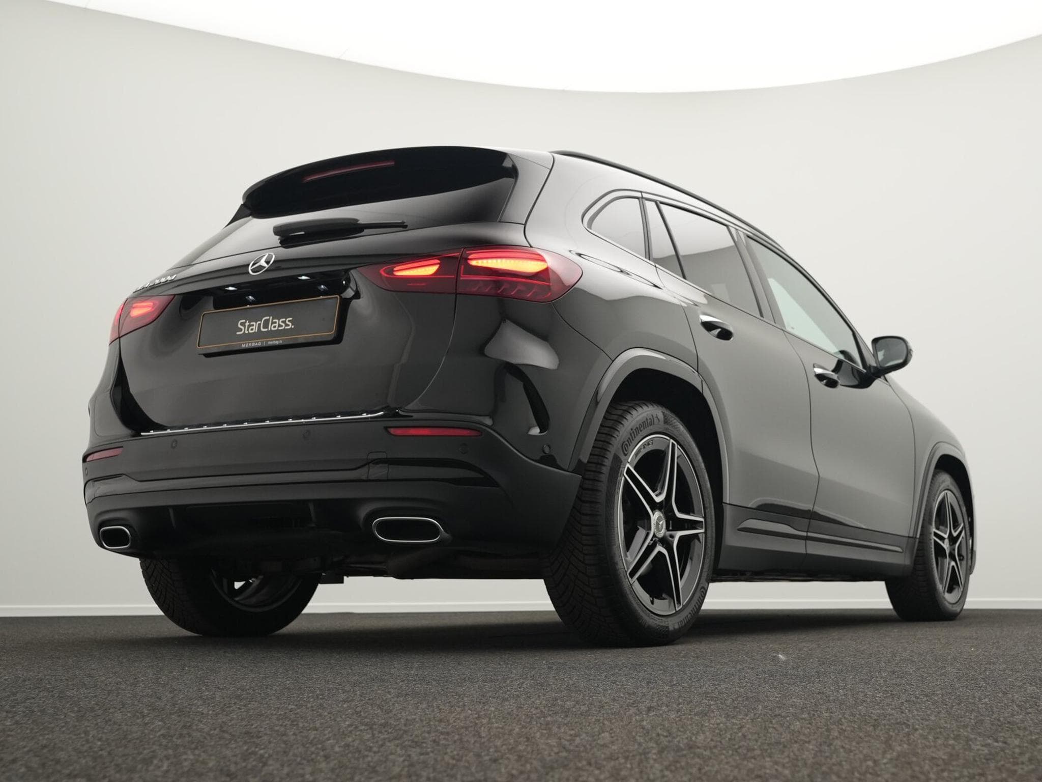Mercedes GLA 200 d AMG-Line Multi+Kamera+Night+19" (2025) - Foto 9