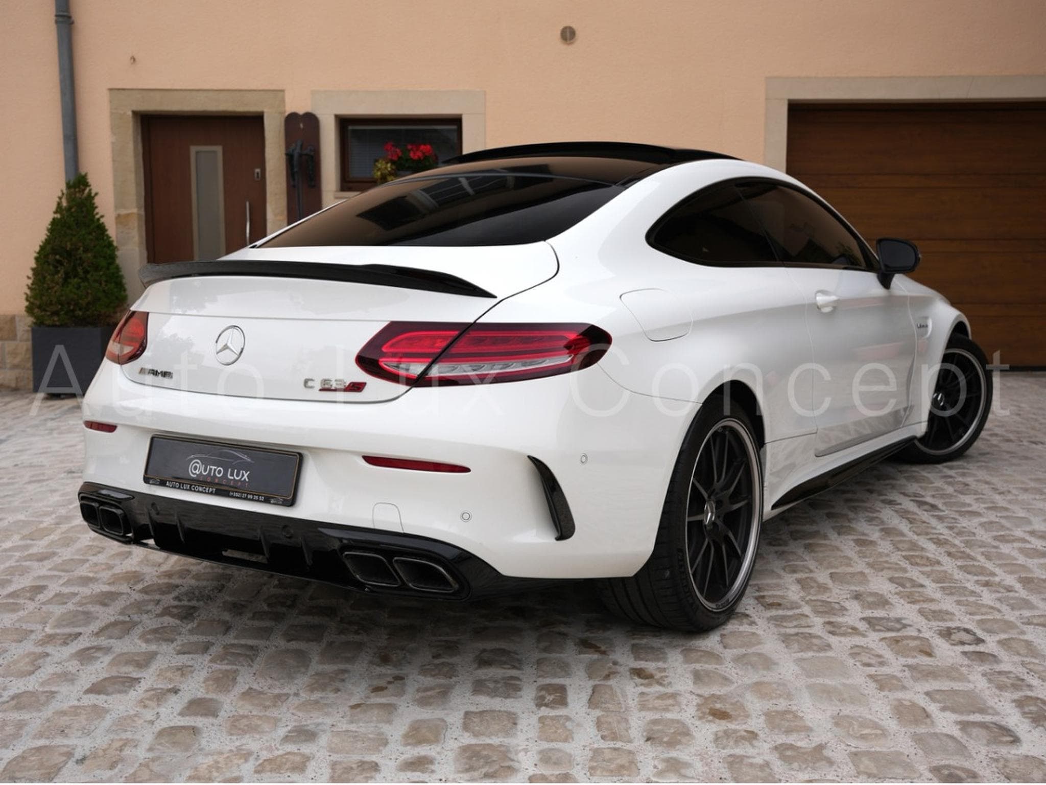 Mercedes C 63 AMG S Coupé (2020) - Photo 3