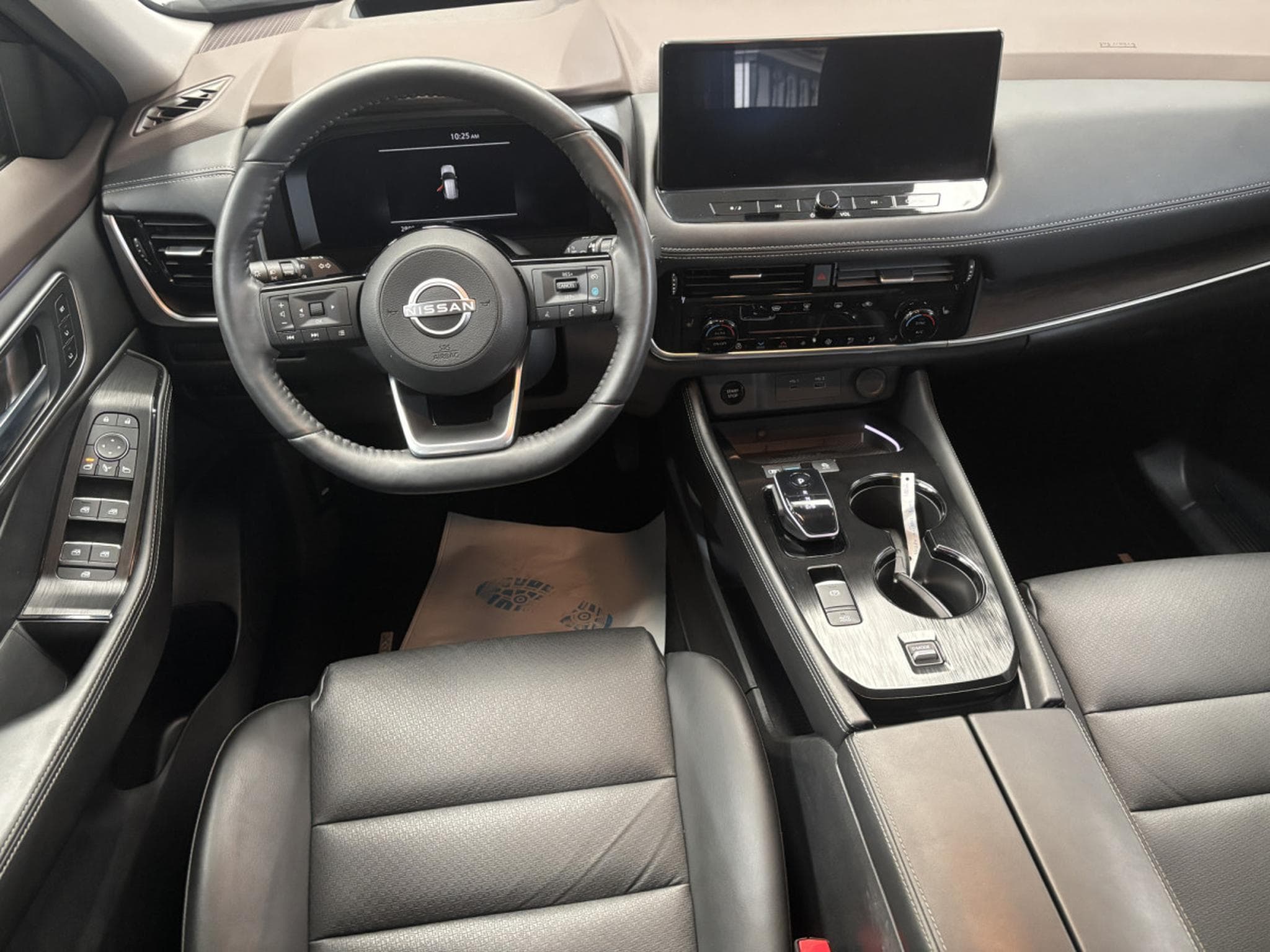 Nissan X-Trail 1.5 E-POWER TEKNA+ (2023) - Photo 11