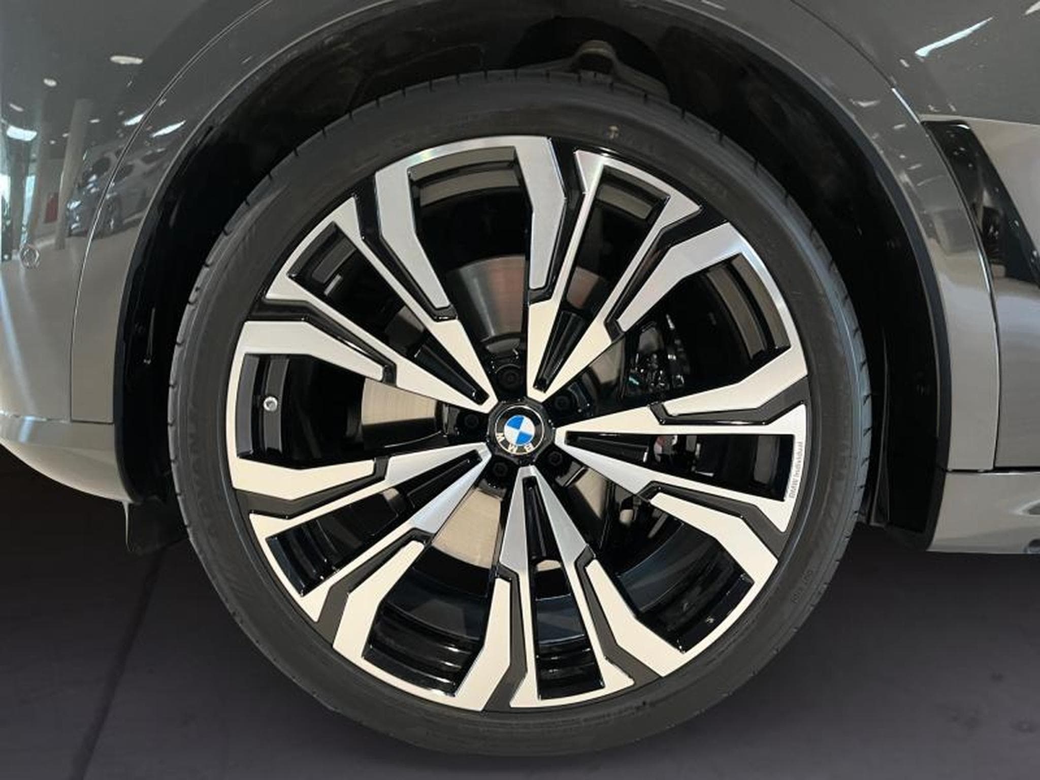 BMW X7 X7 xDrive40d M Sport (2025) - Foto 10