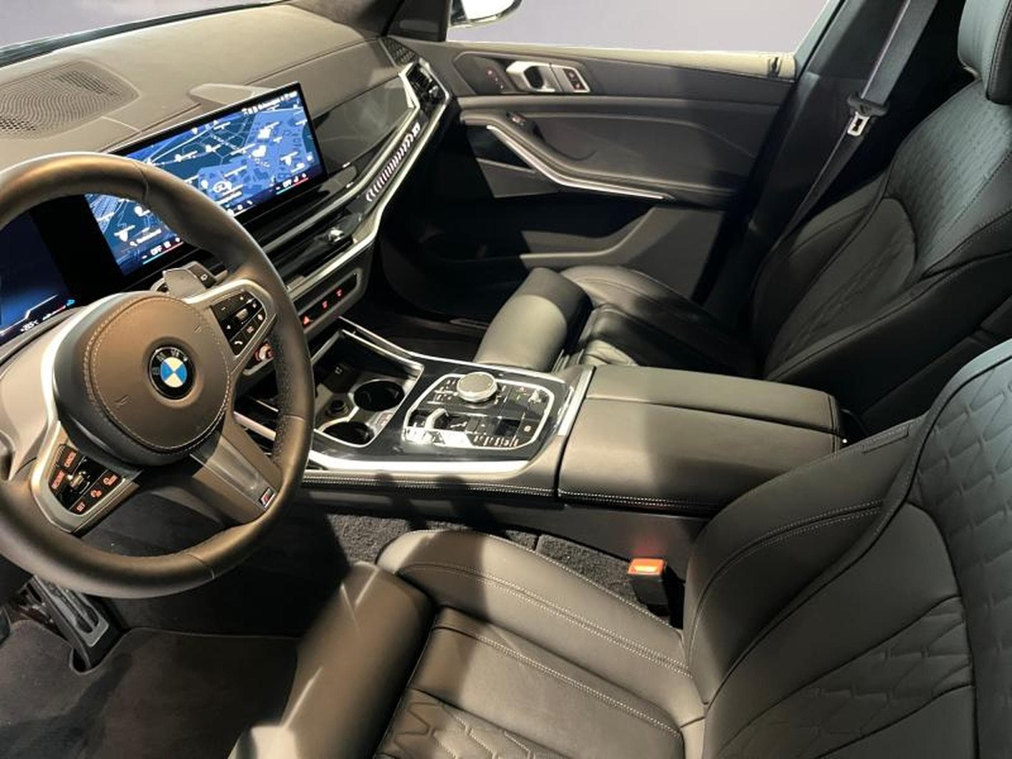 BMW X7 X7 xDrive40d M Sport (2025) - Foto 11