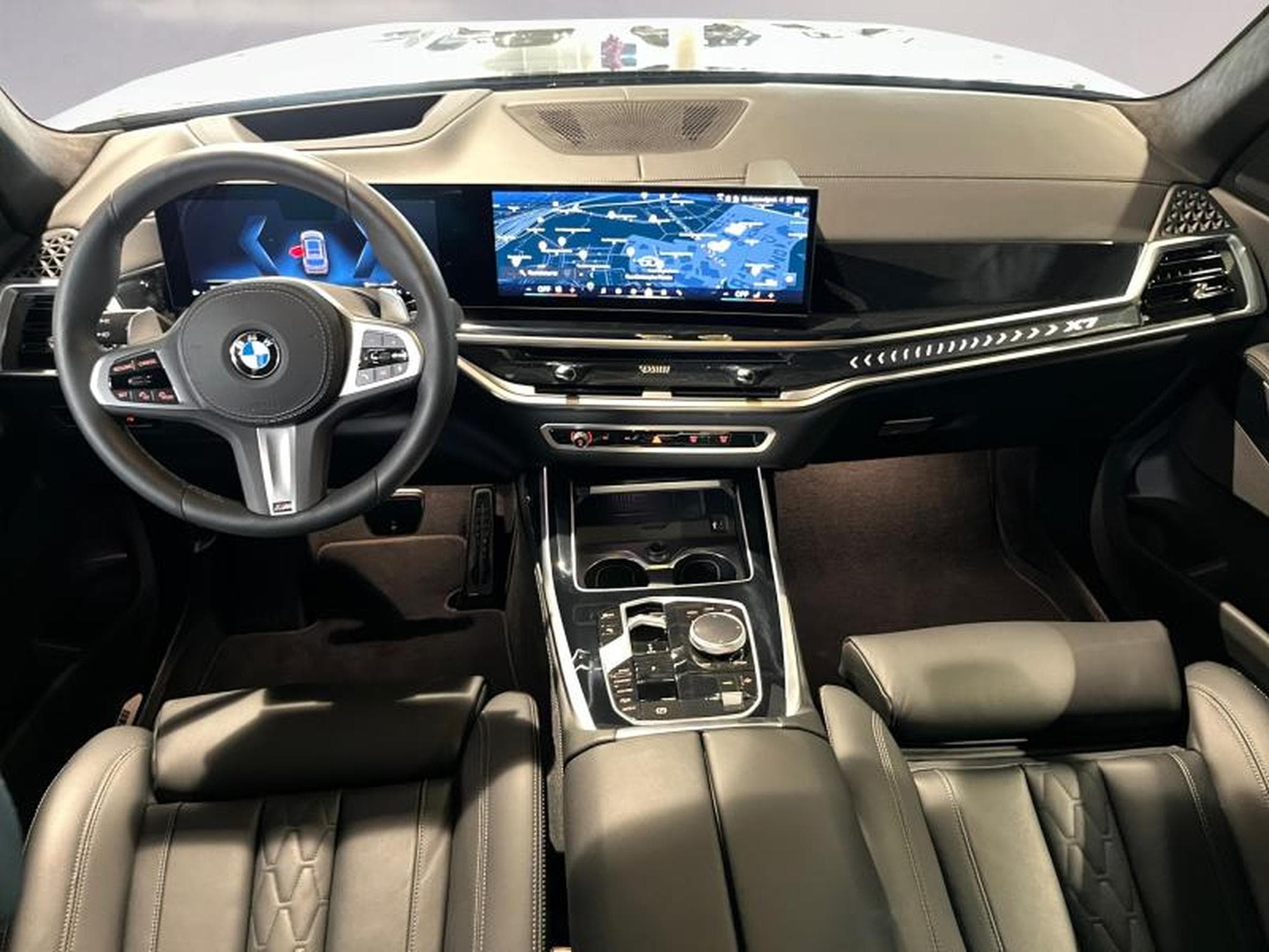 BMW X7 X7 xDrive40d M Sport (2025) - Foto 9