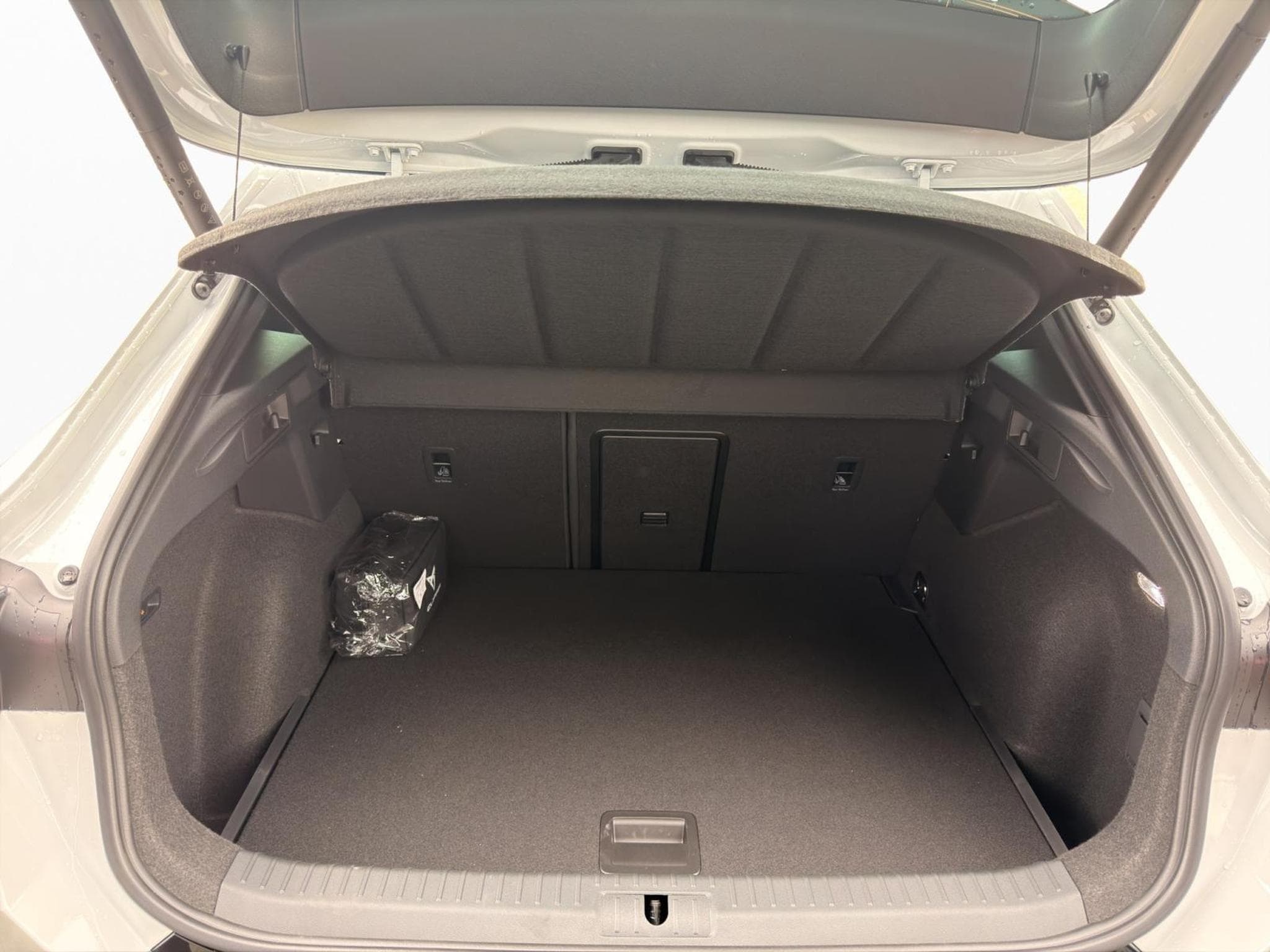 Cupra Formentor 2.0 TDI DSG (2026) - Foto 12