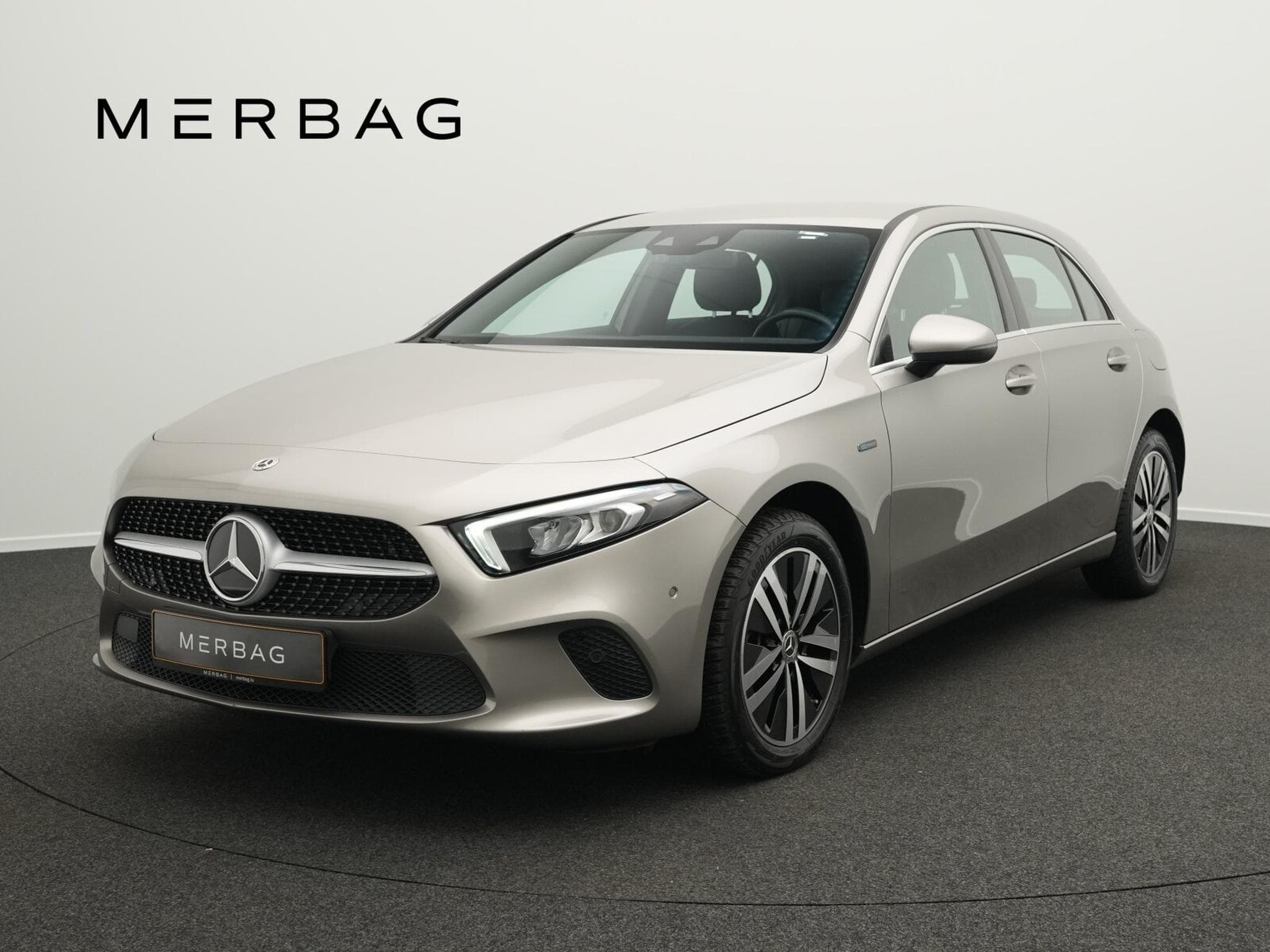 Mercedes A 250 e (2020) - Foto 1