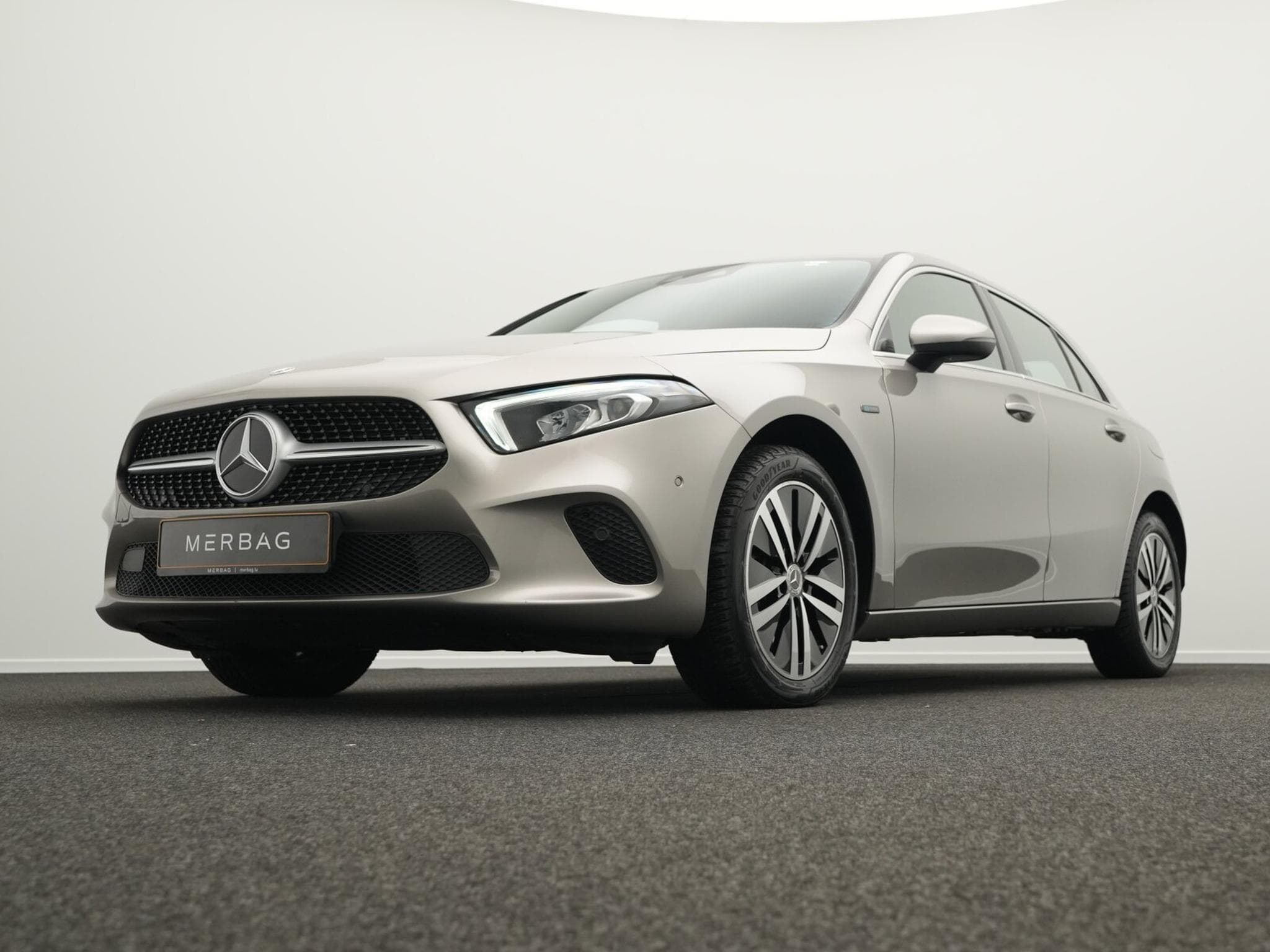 Mercedes A 250 e (2020) - Foto 8
