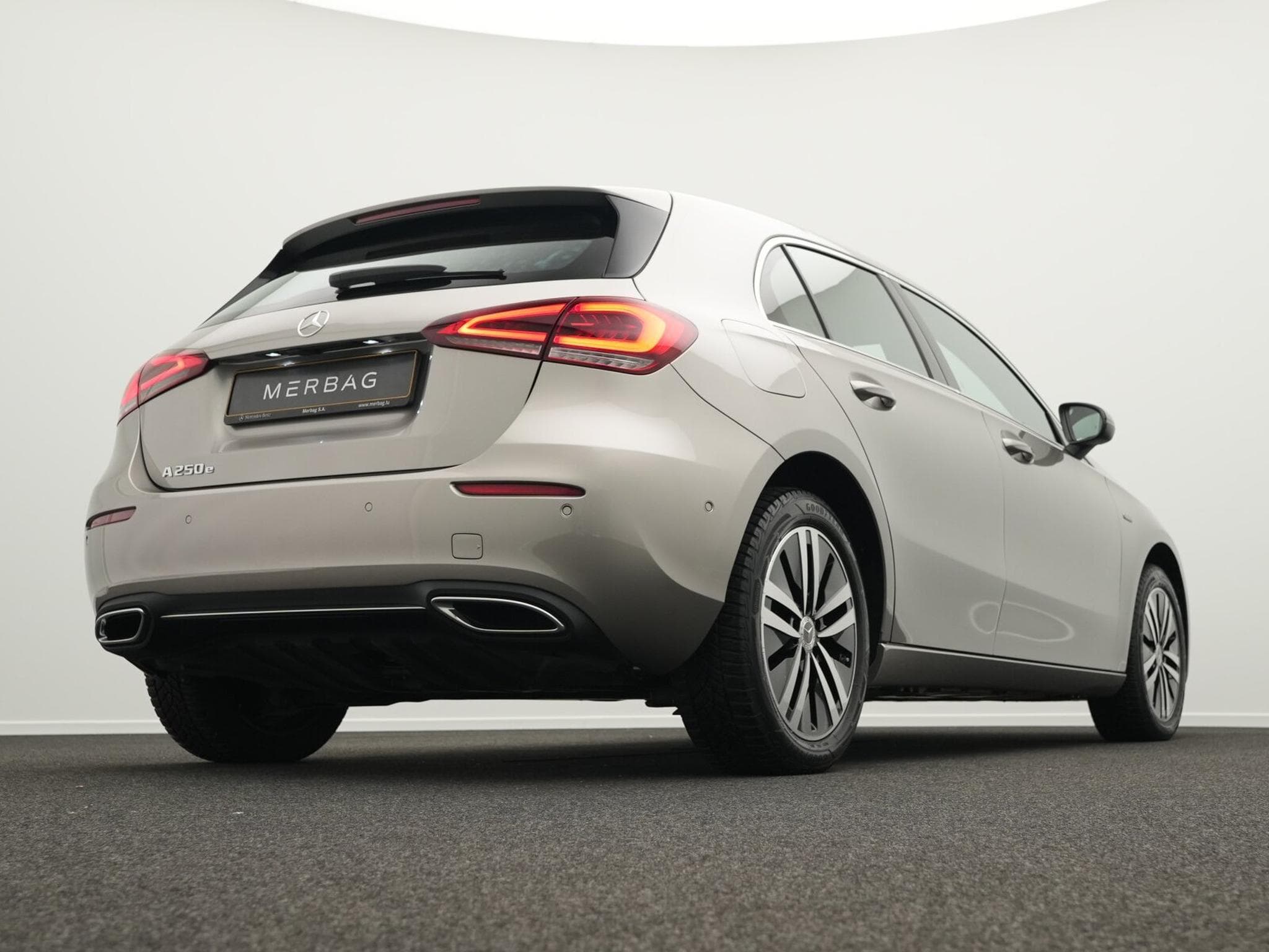 Mercedes A 250 e (2020) - Foto 9