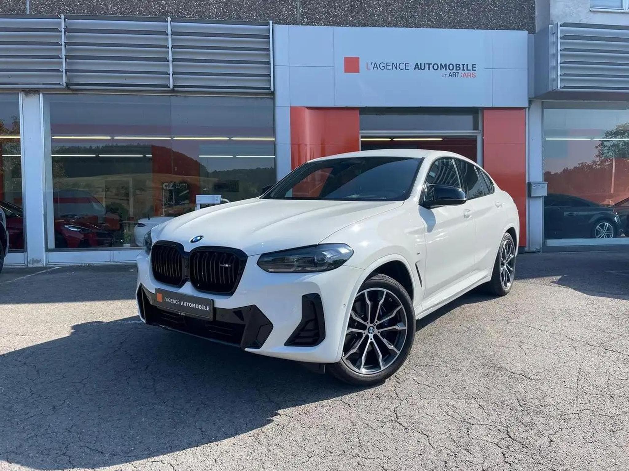BMW X4M (2025) - Photo 2