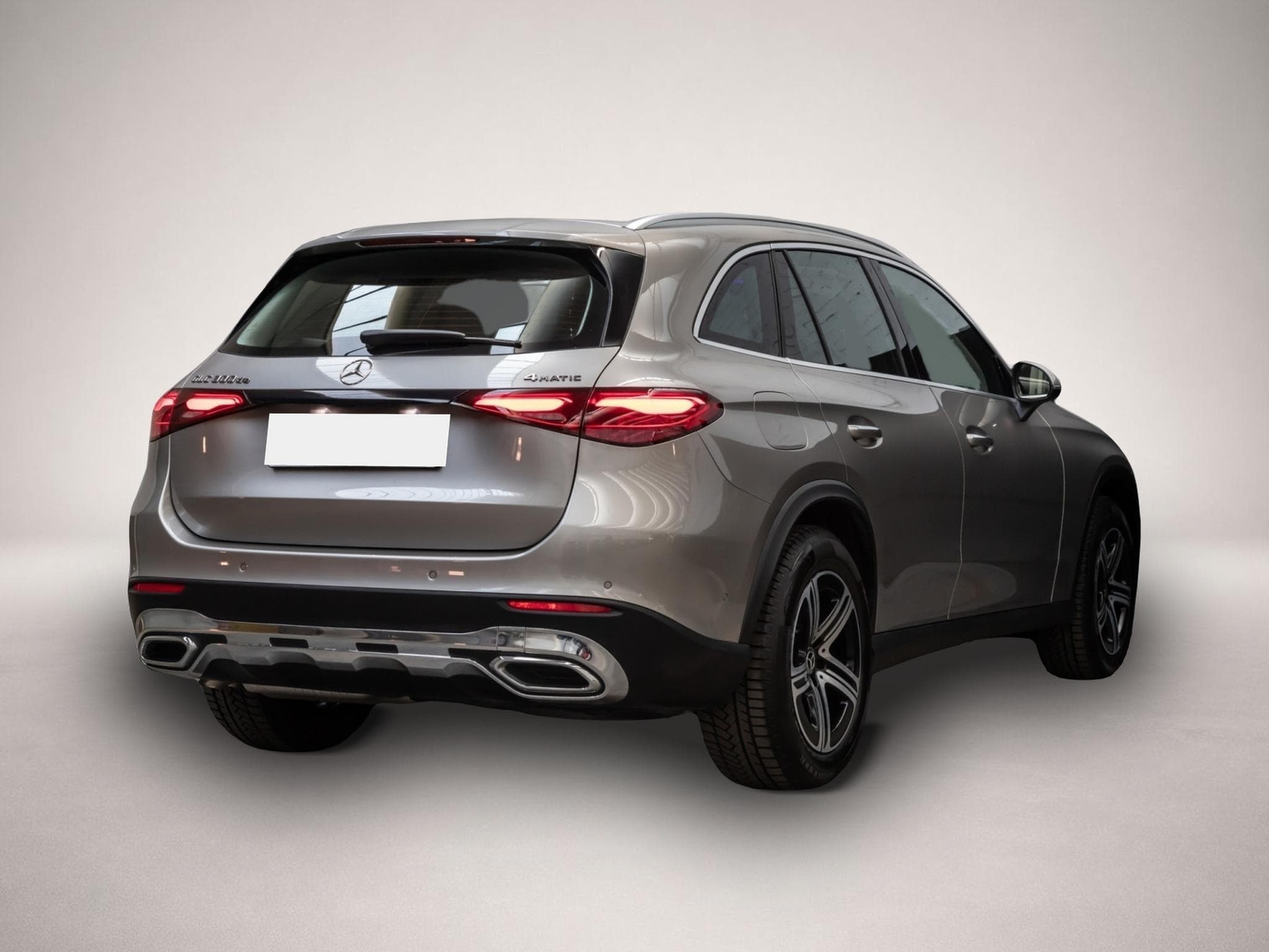Mercedes GLA 200 (2024) - Photo 3