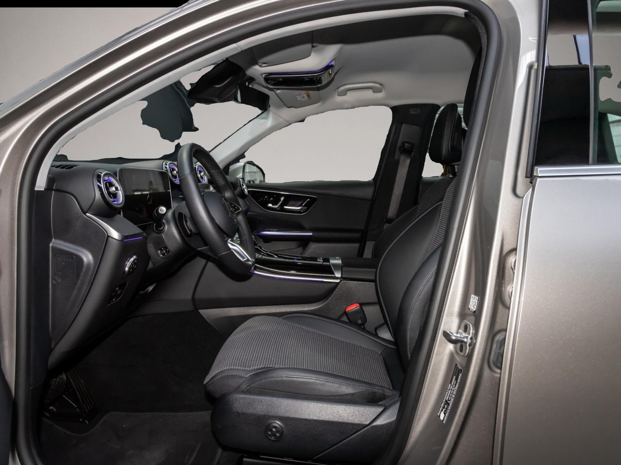 Mercedes GLA 200 (2024) - Photo 5
