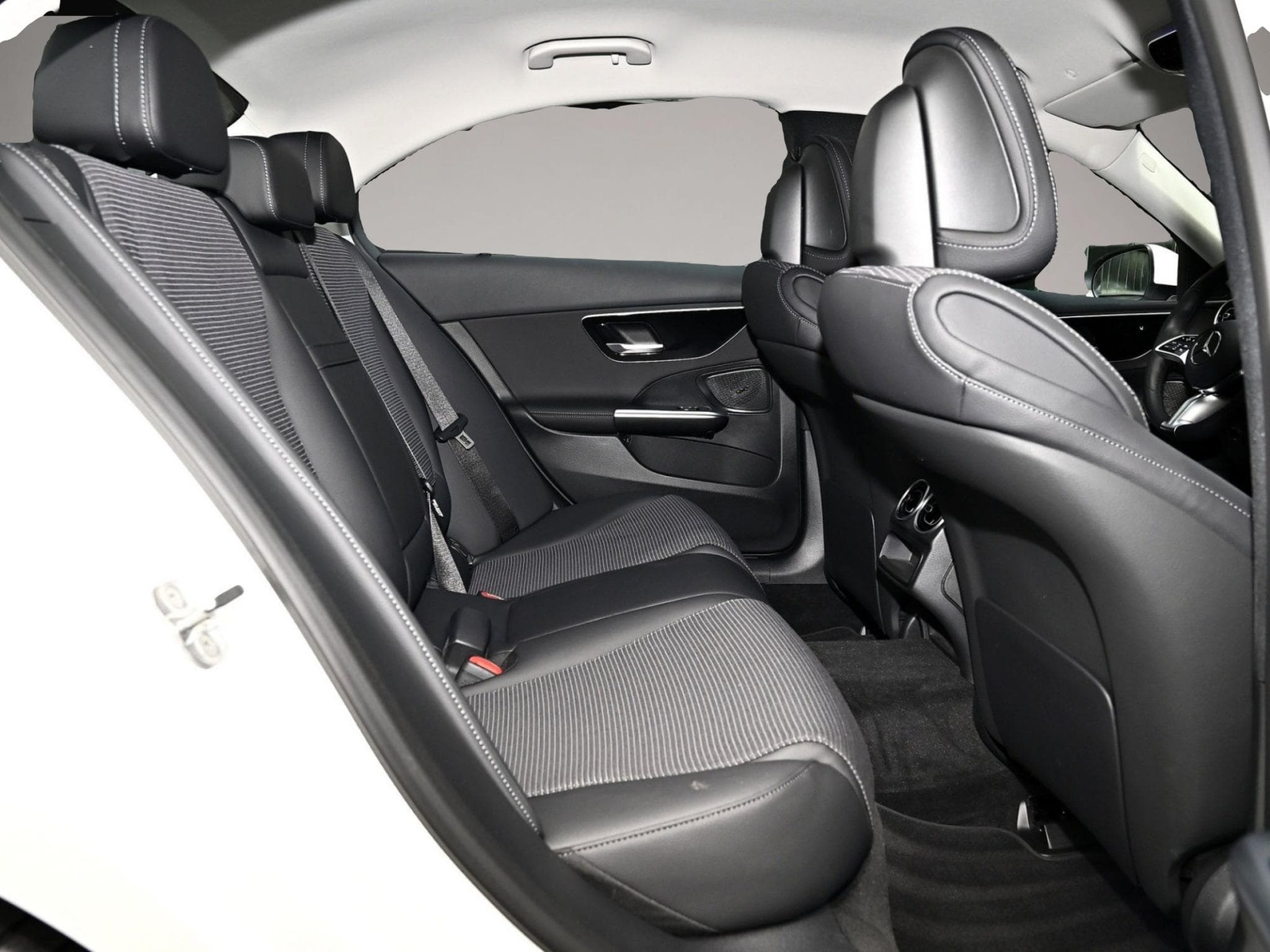 Mercedes 180 (2025) - Foto 4
