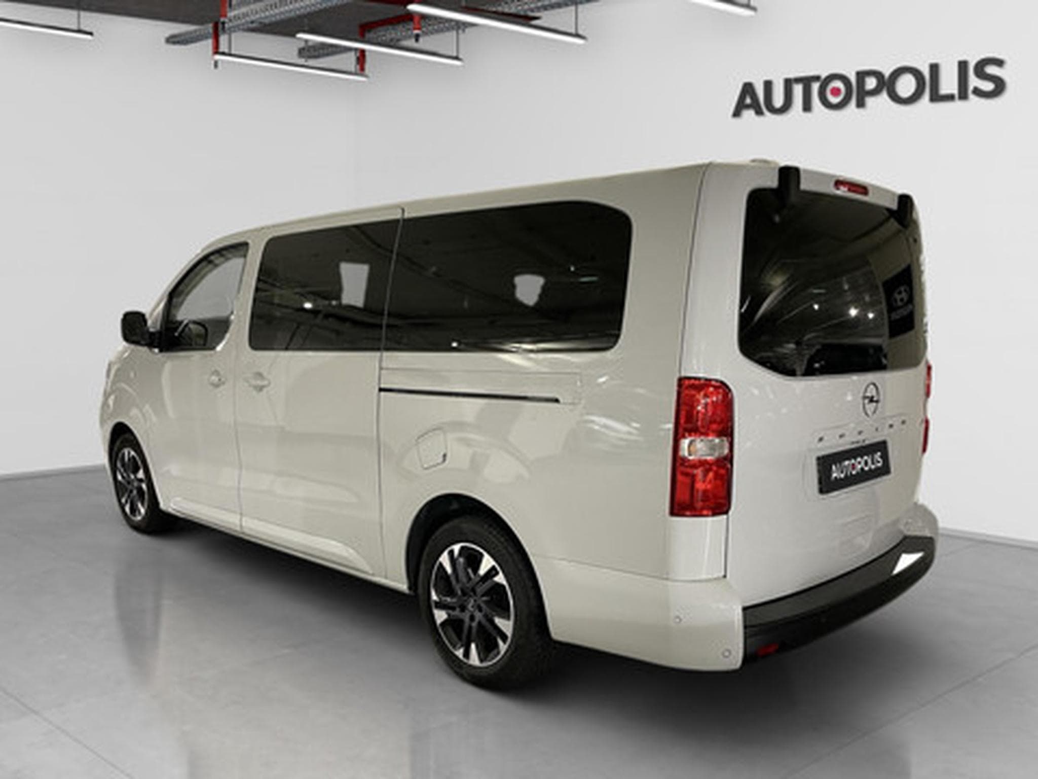 Opel Zafira Life 2.0 TD BI 130KW S/S L3H1 Edit. High AT8 (2024) - Photo 13