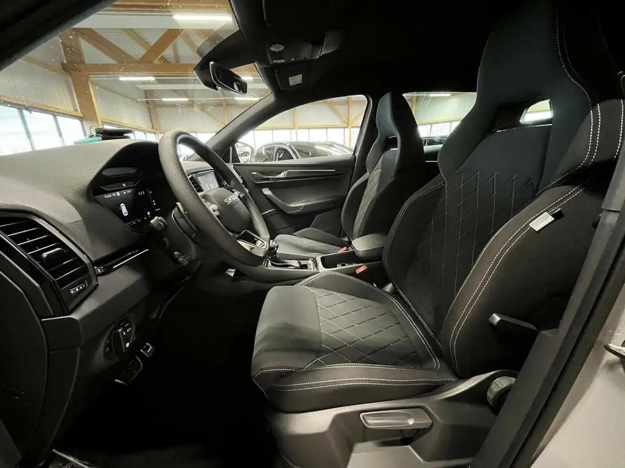 Skoda Karoq (2026) - Foto 9