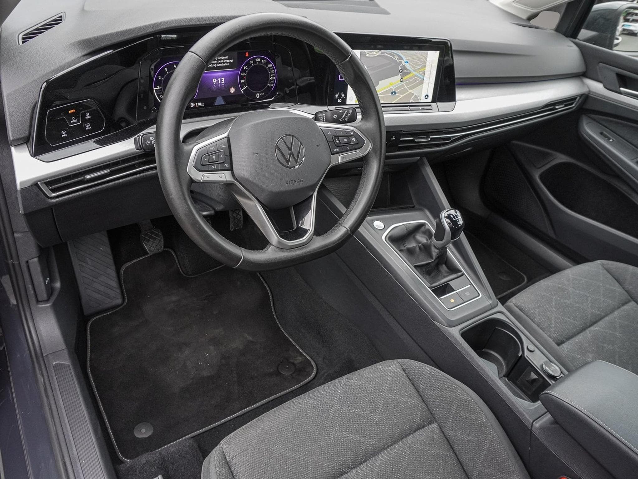 VW Golf (2024) - Photo 7