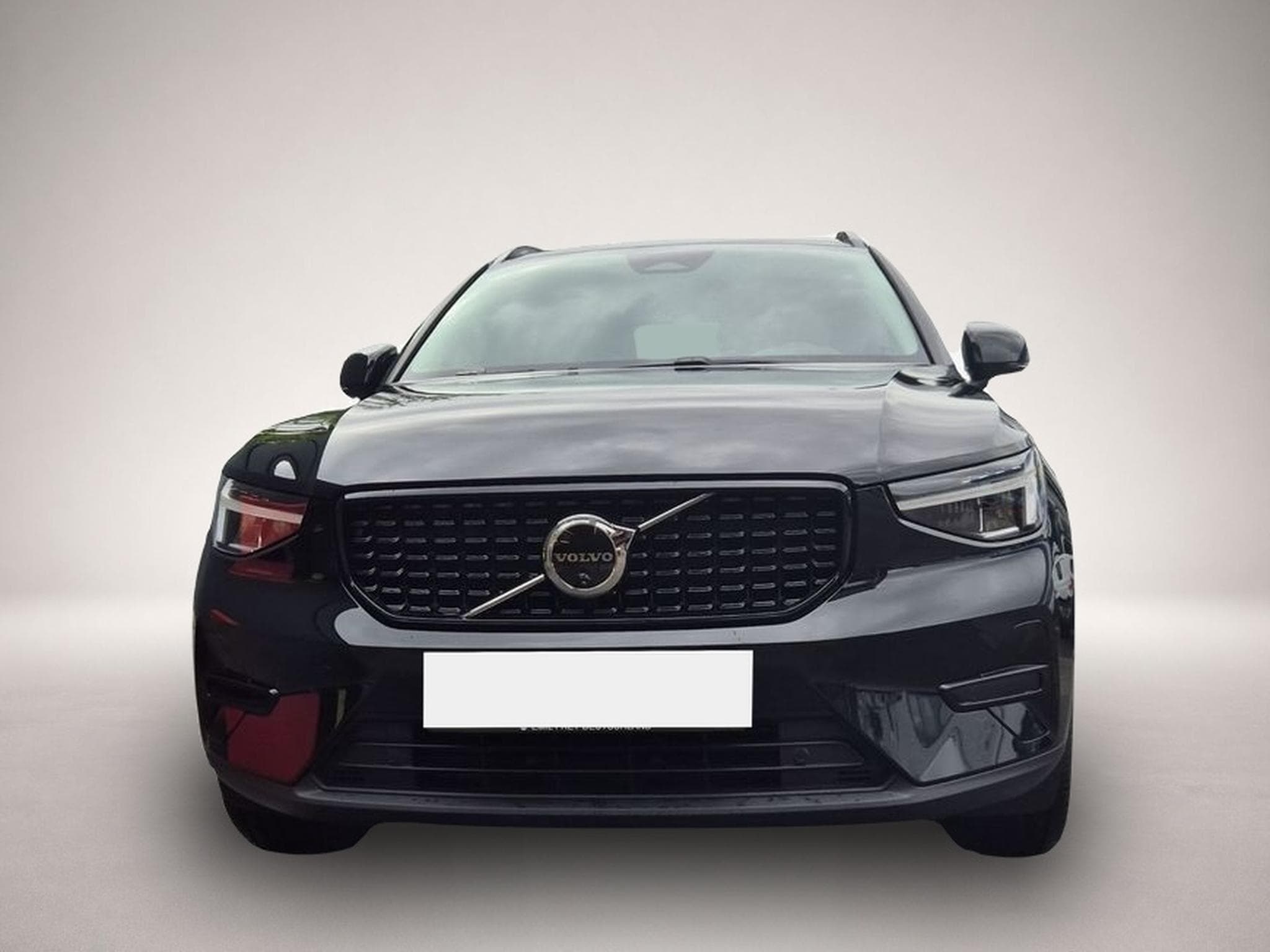 Volvo XC40 (2025) - Photo 3
