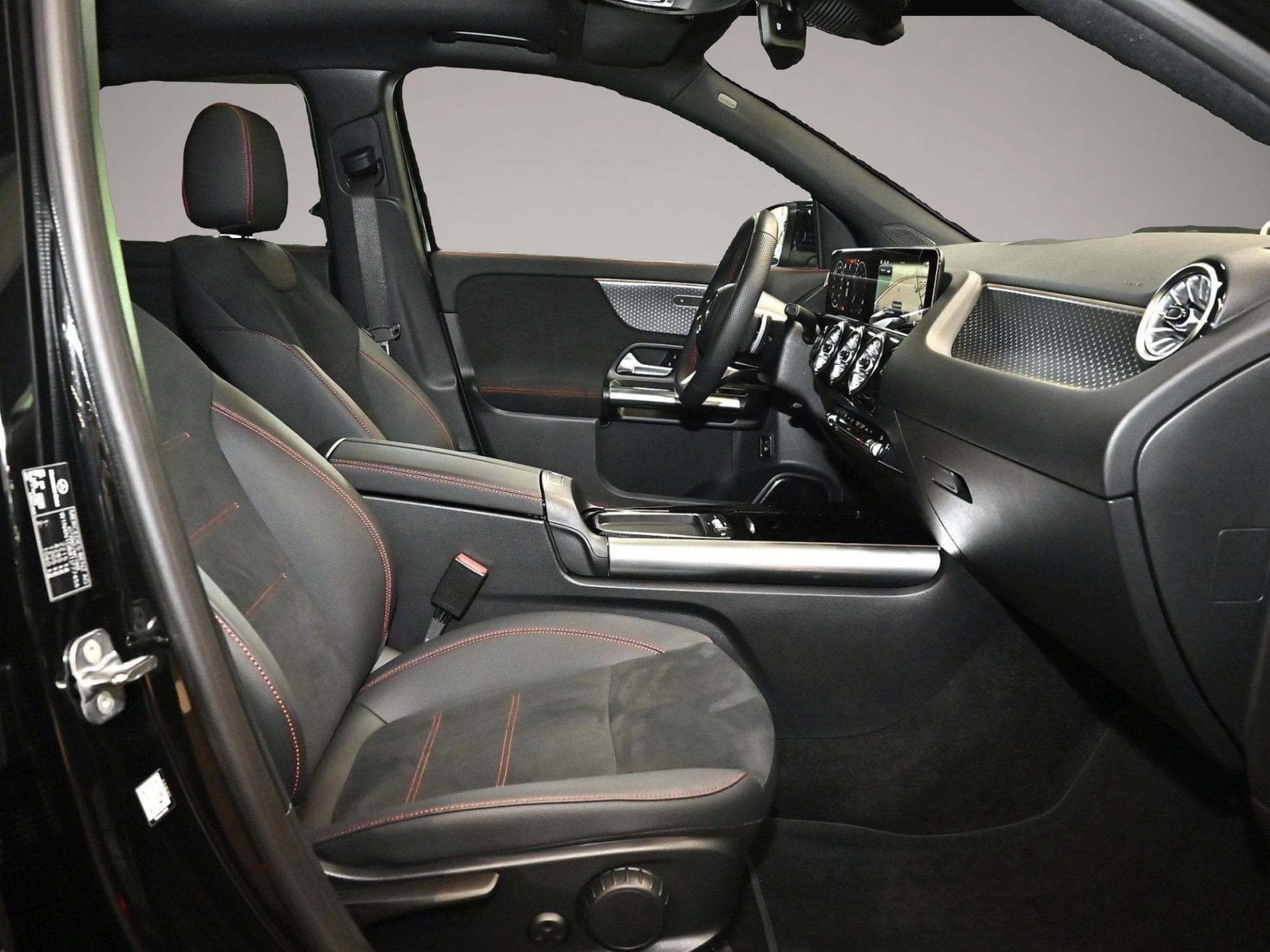 Mercedes GLA 200 (2025) - Foto 2