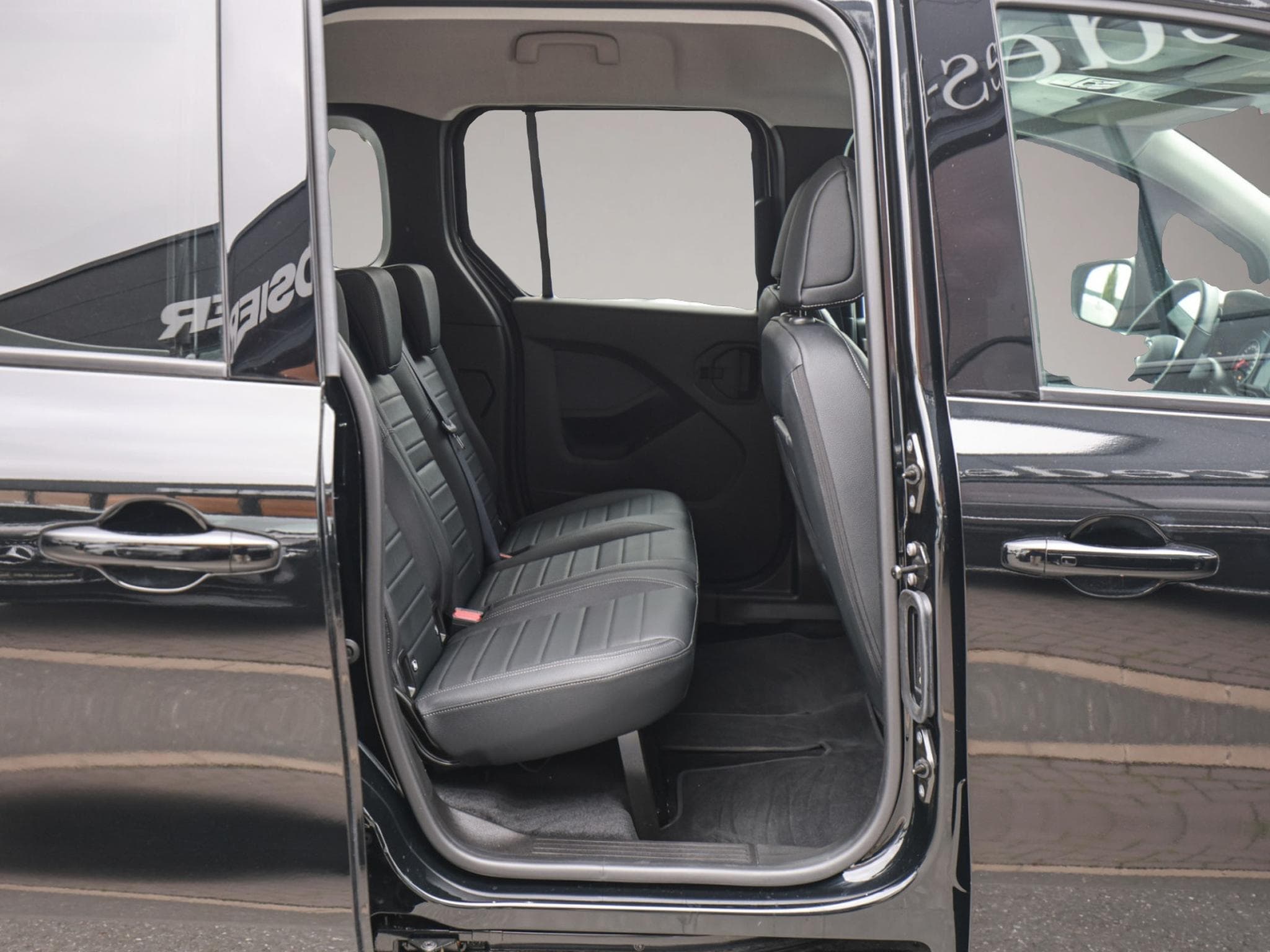 Mercedes 180 (2024) - Foto 4