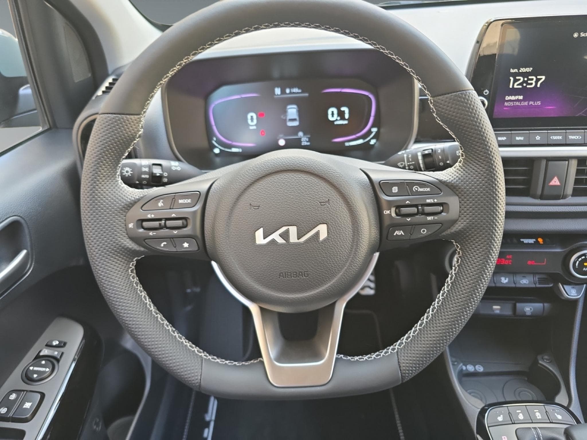 Kia Picanto GT Line 1.0 GDI ISG 68 AMT (2026) - Photo 11