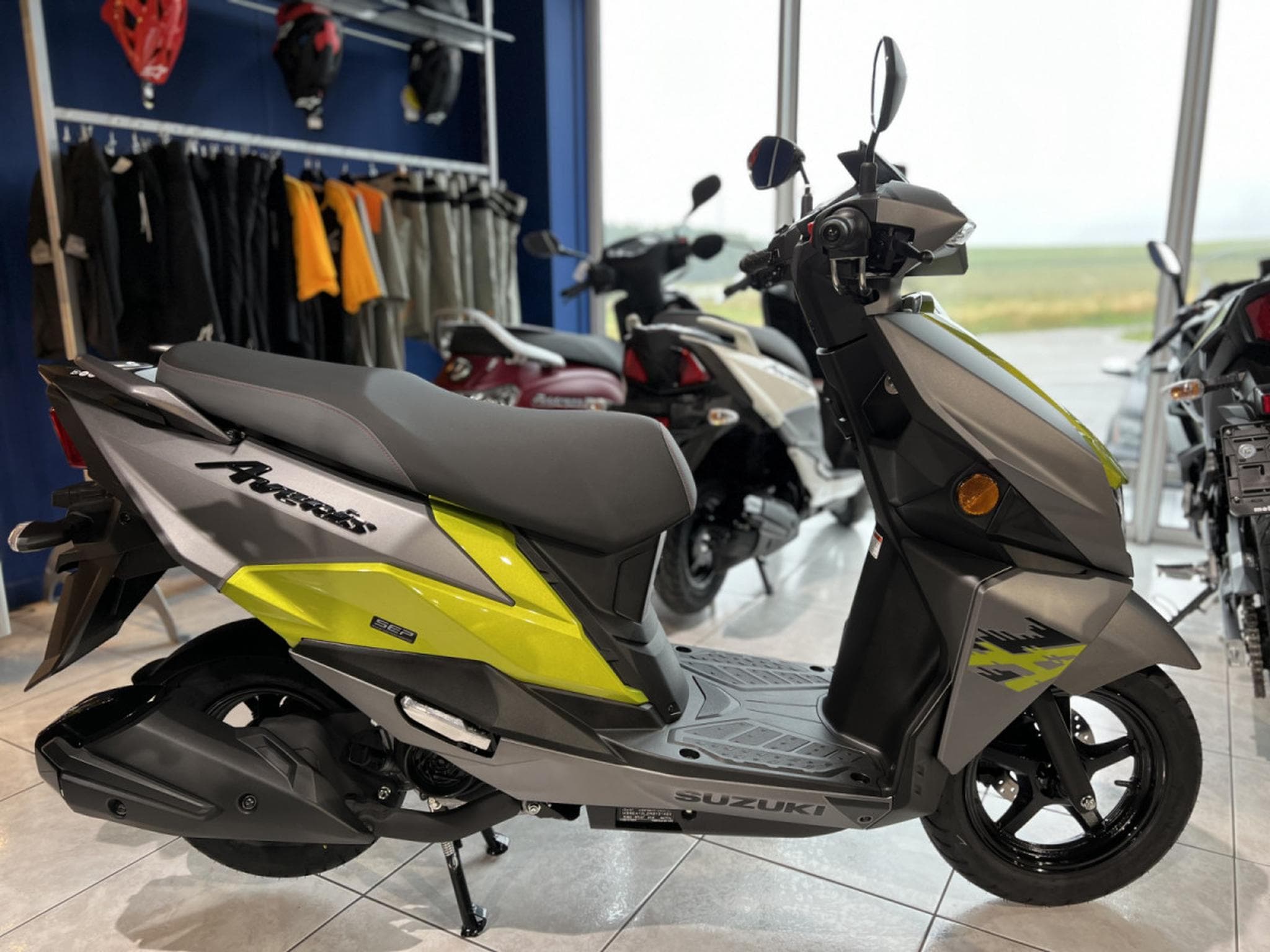 Suzuki Avenis 125 (2024) - Photo 1