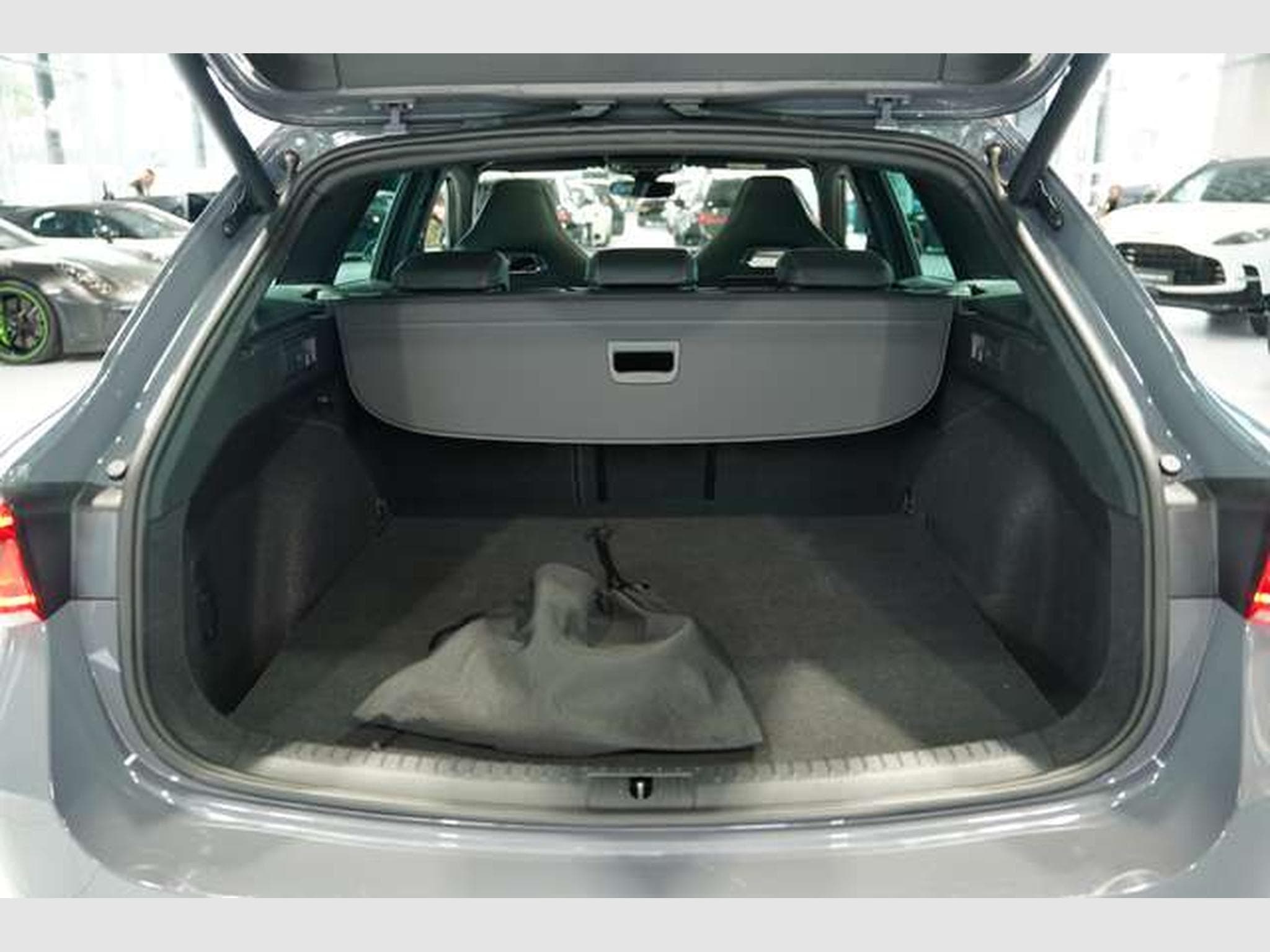 CUPRA Leon Sportstourer e-Hybrid 2.H *19 *Pano *ACC (2020) - Photo 38