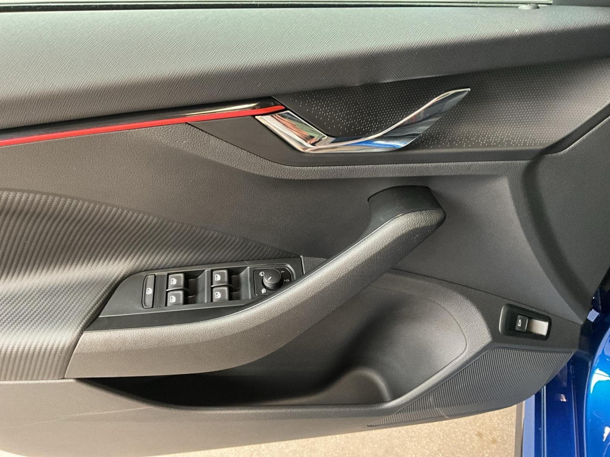 Skoda Kamiq Monte-Carlo+DSG+P.Ass.-Drive+P.Park&Go (2025) - Photo 14