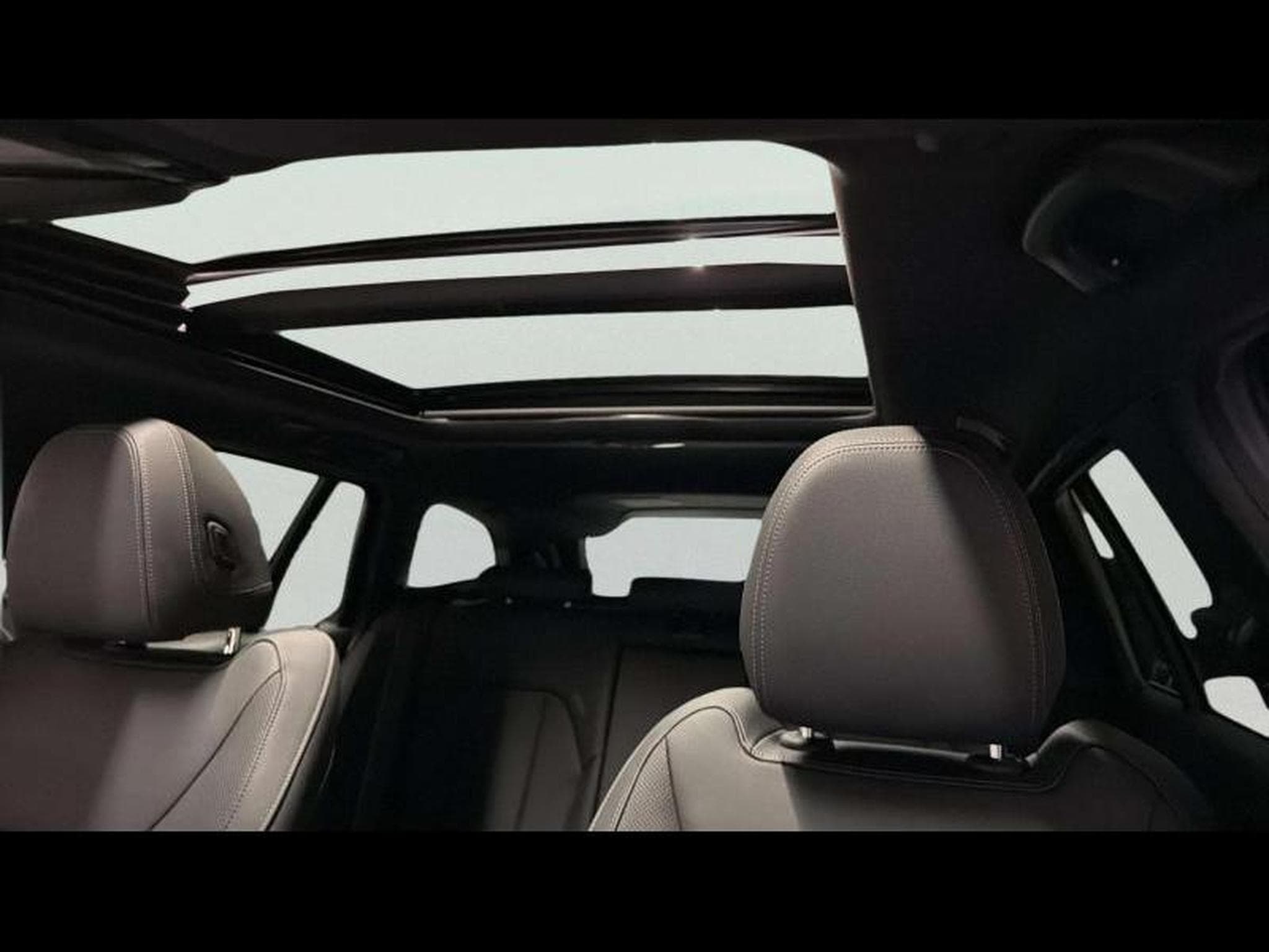 BMW 320 PACK M PRO (2026) - Foto 12