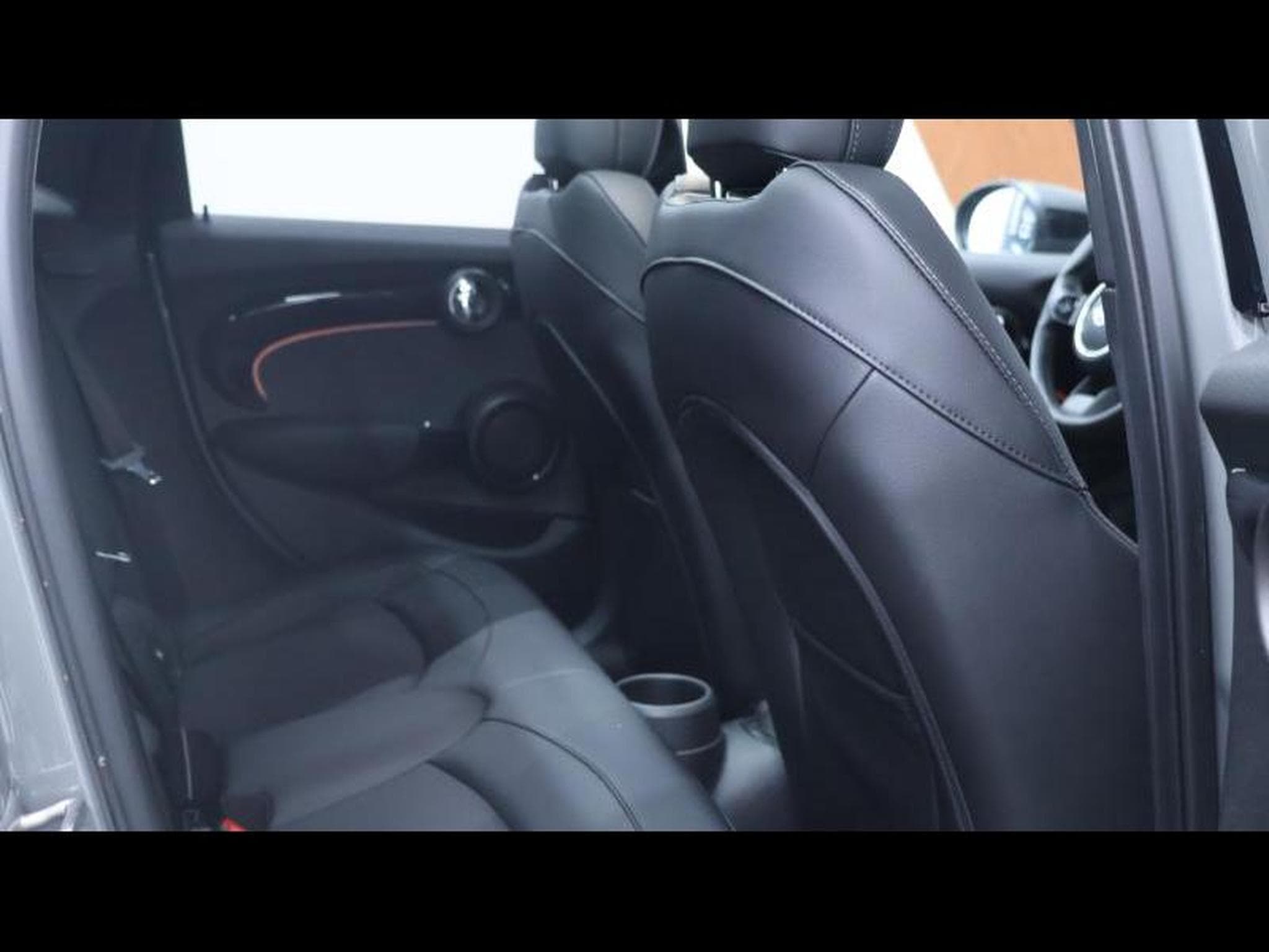 MINI Cooper 136 Hatch Stptronic (2022) - Photo 13