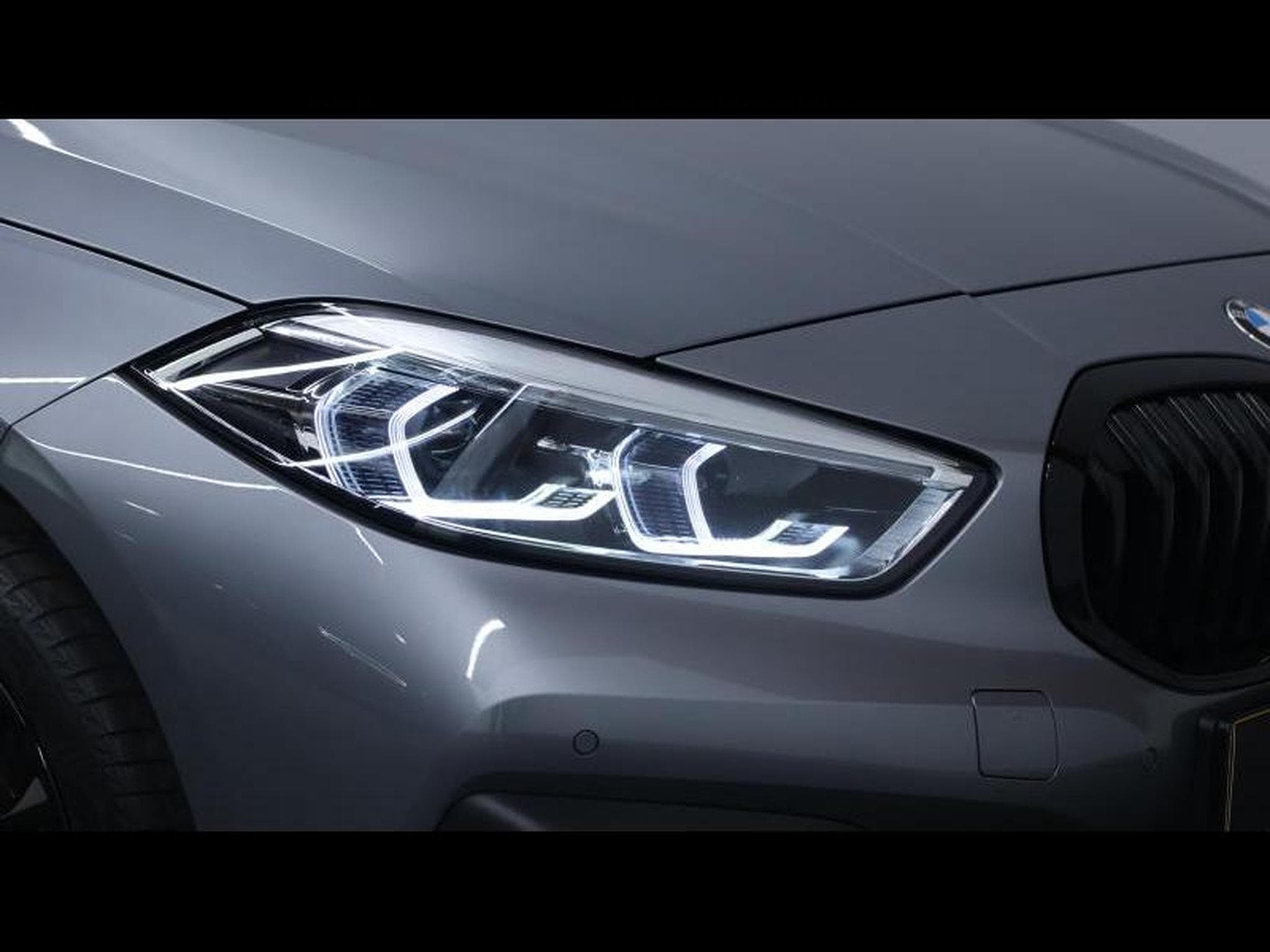 BMW 118 i 136cv Hatch Steptronic Advantage (2023) - Foto 8