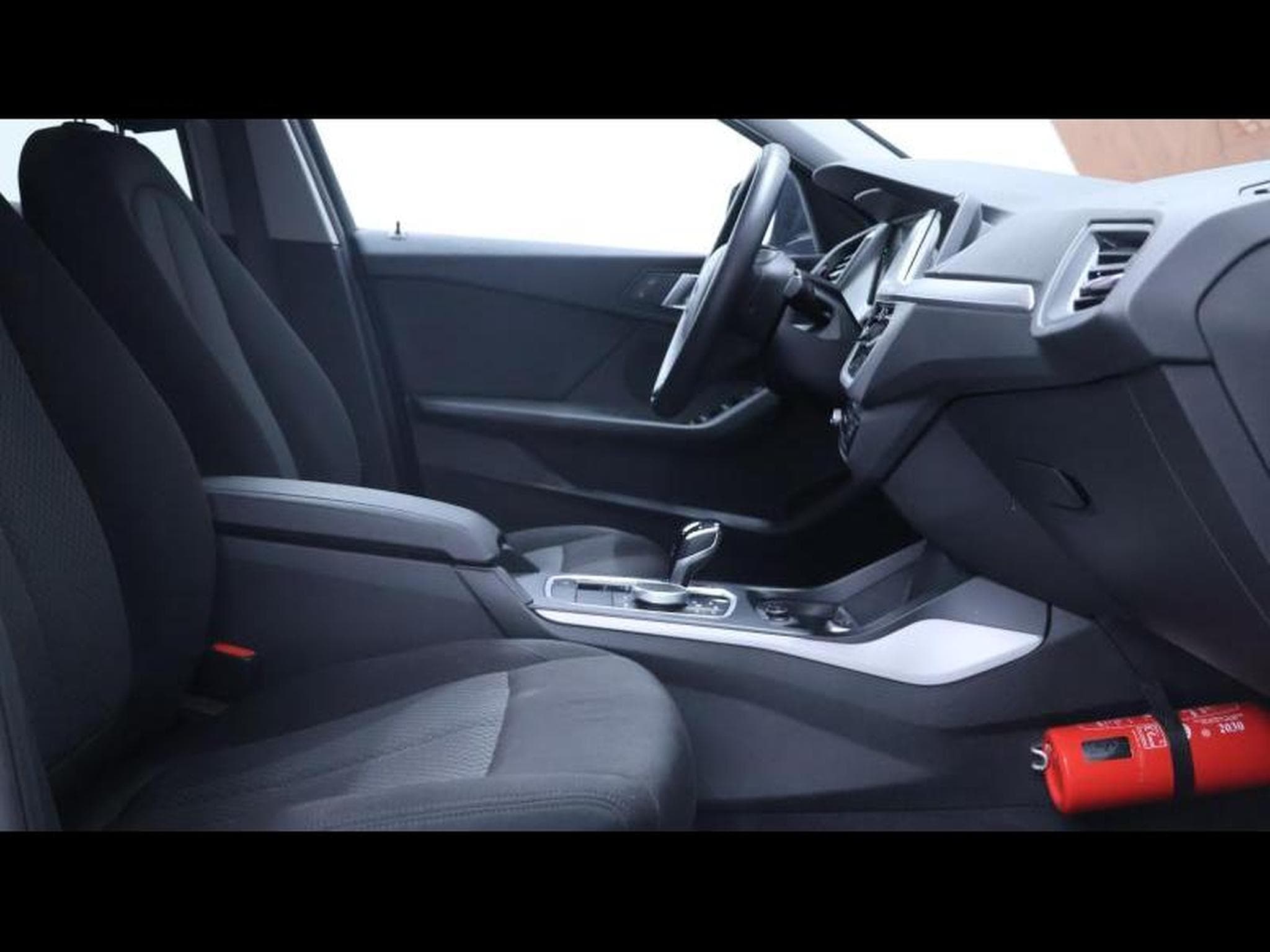 BMW 116 i steptronic hatch Advantage (2024) - Foto 11