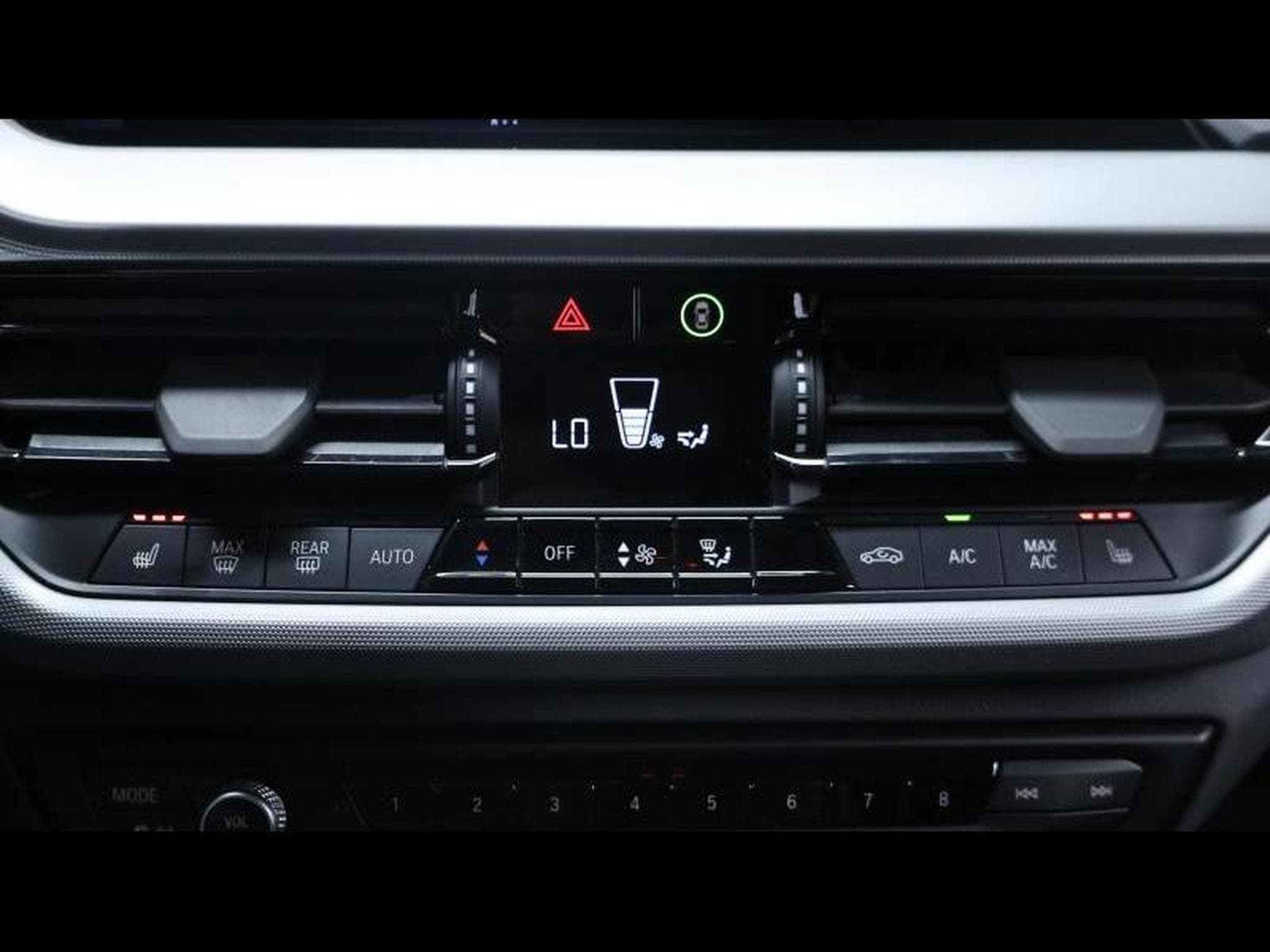 BMW 116 i steptronic hatch Advantage (2024) - Foto 20