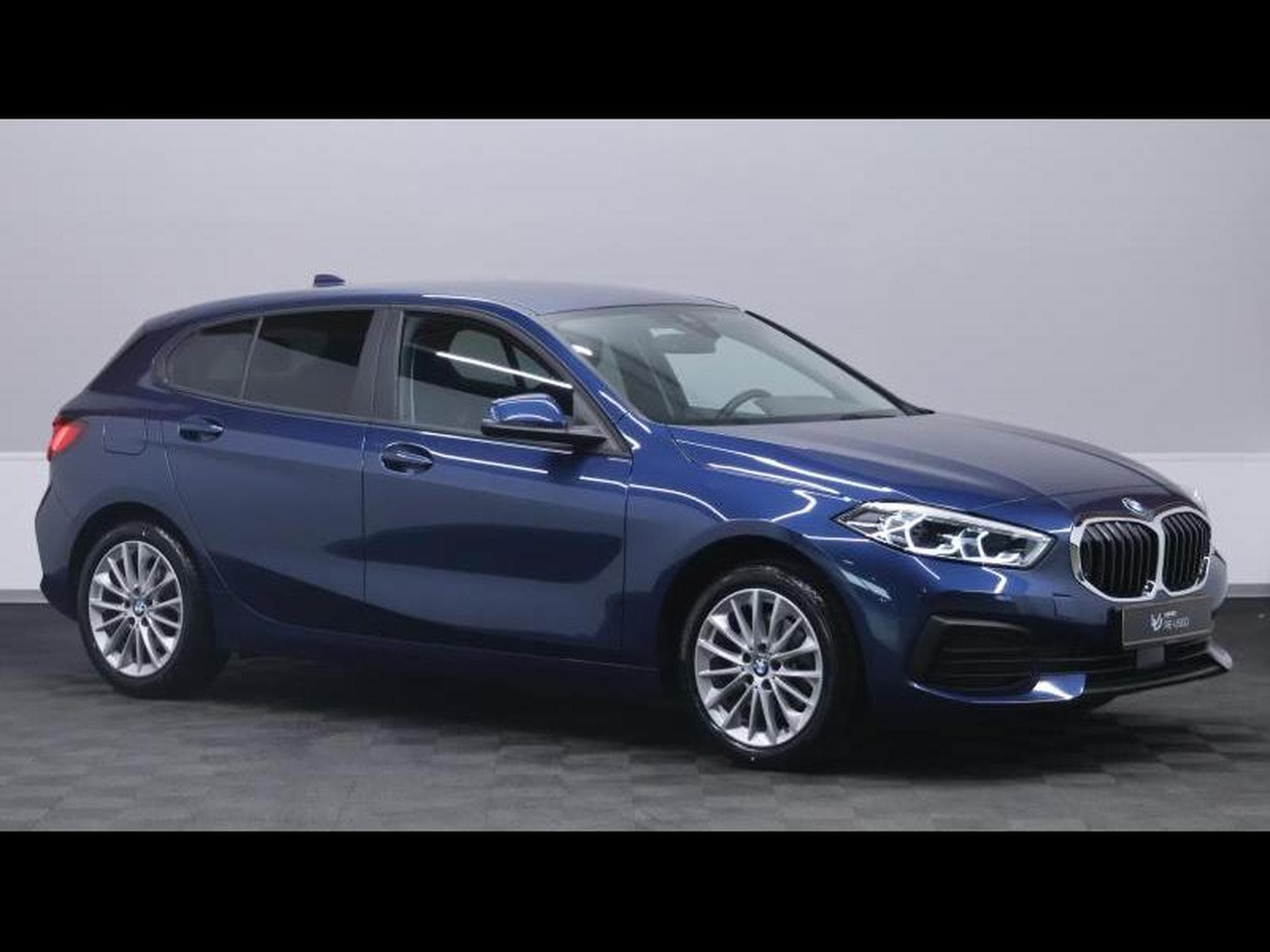 BMW 116 i steptronic hatch Advantage (2024) - Foto 3