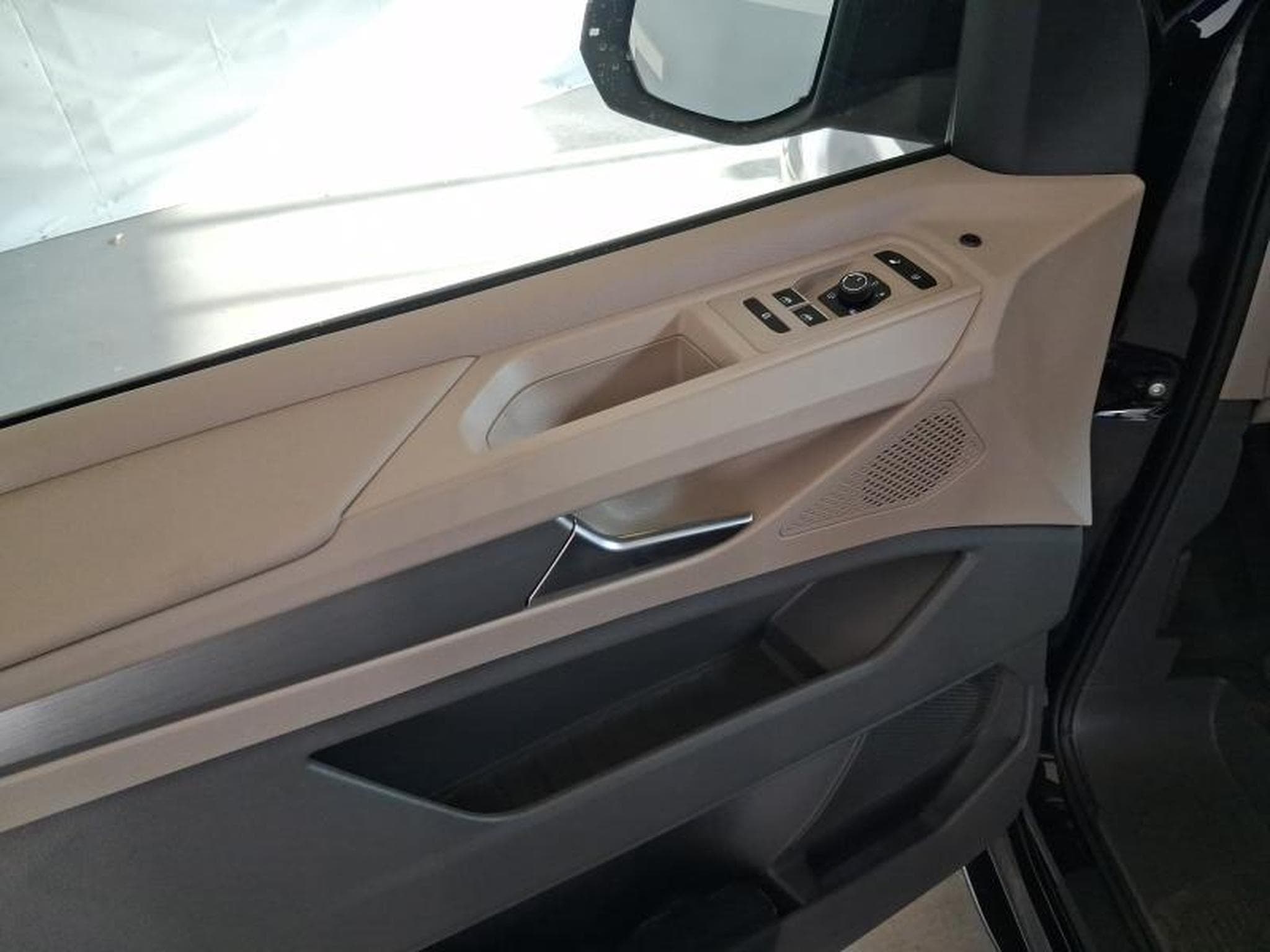 VW T7 Life LONG (2026) - Foto 10