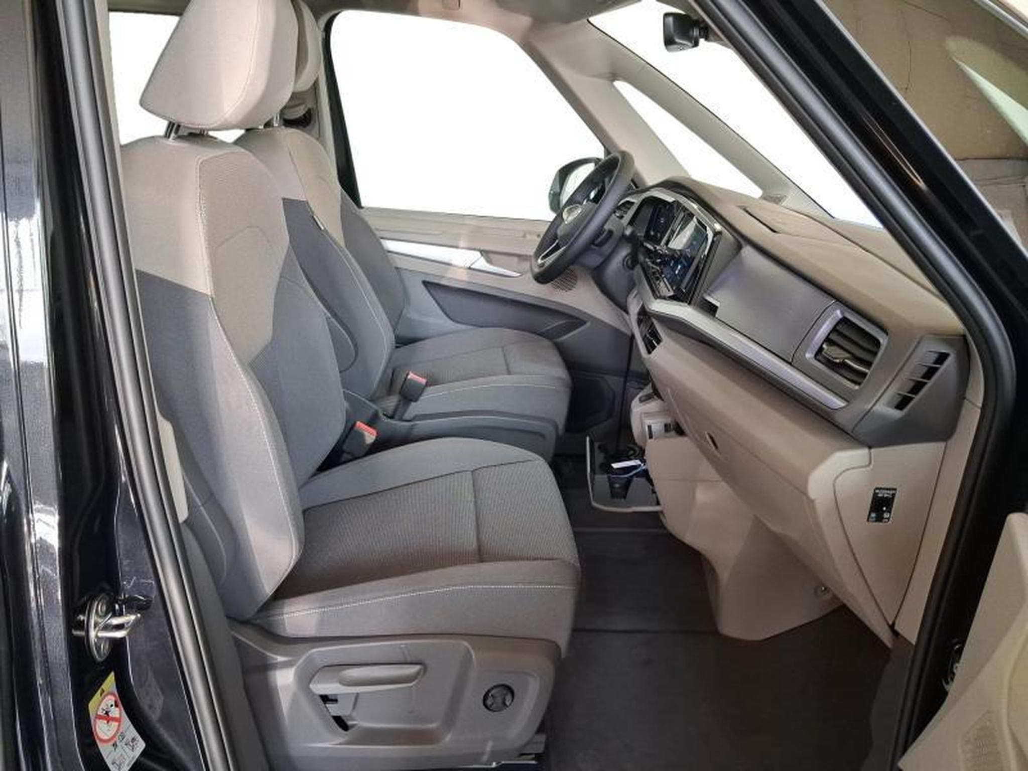VW T7 Life LONG (2026) - Foto 14