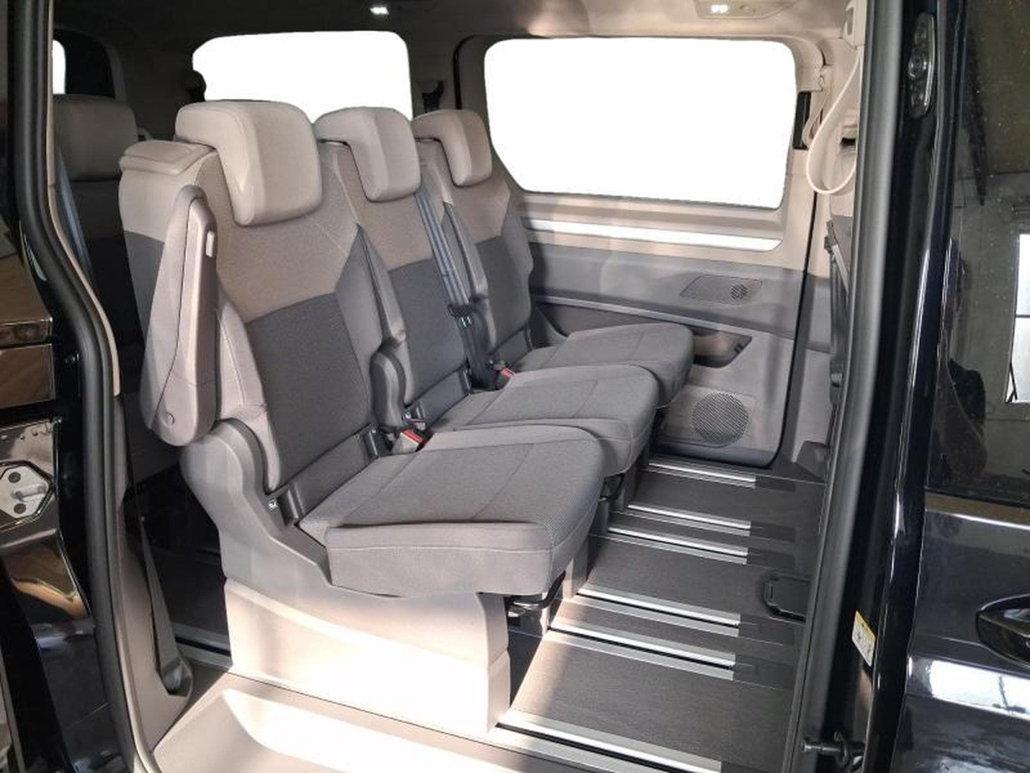 VW T7 Life LONG (2026) - Foto 15