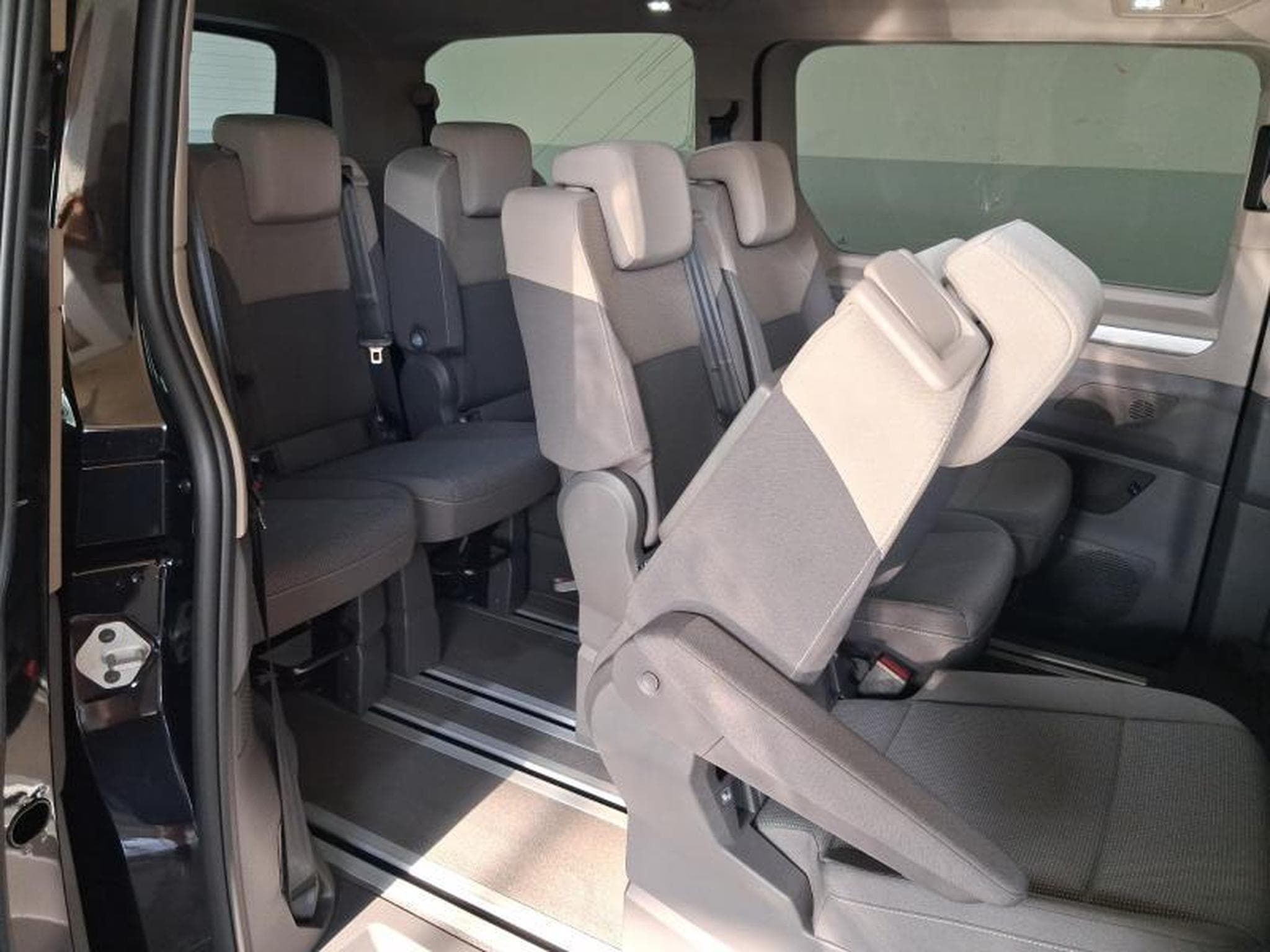 VW T7 Life LONG (2026) - Foto 16