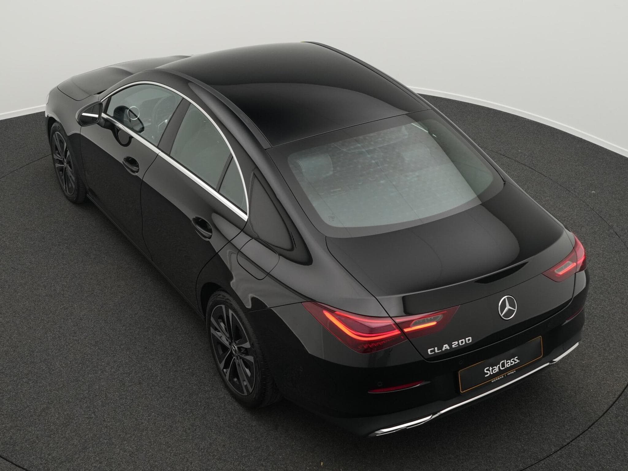Mercedes CLA 200 Coupé (2024) - Photo 11