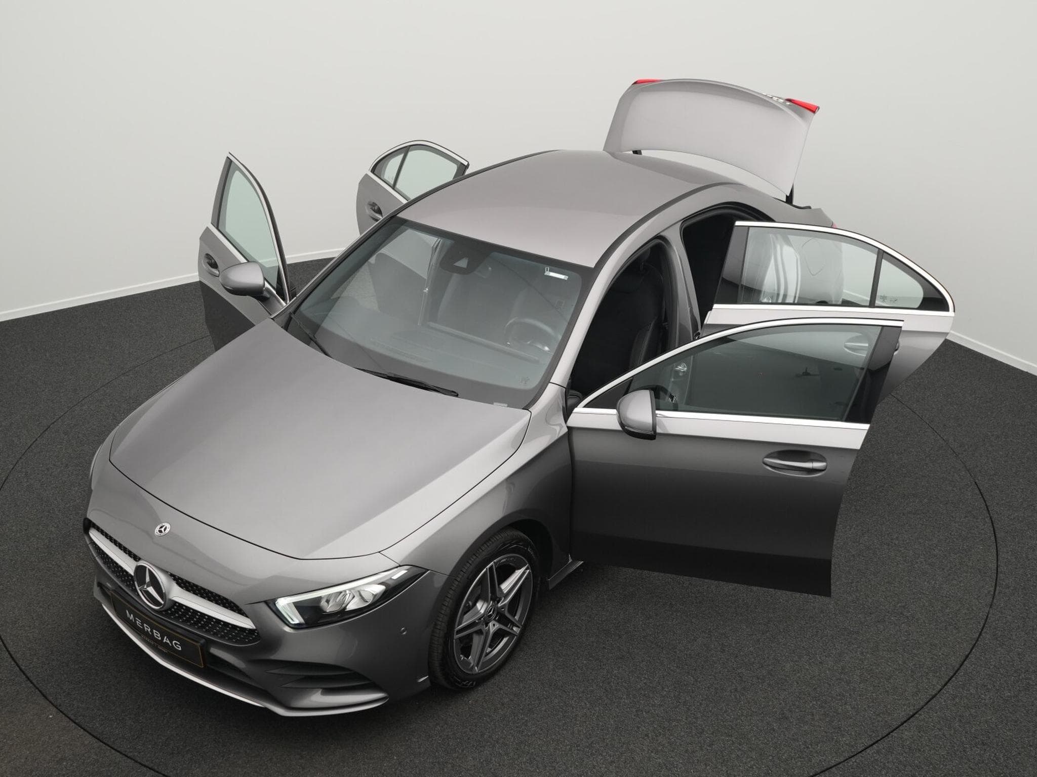 Mercedes A 250 e AMG-Line Lim LED+Kamera+18"+AHK (2022) - Foto 12