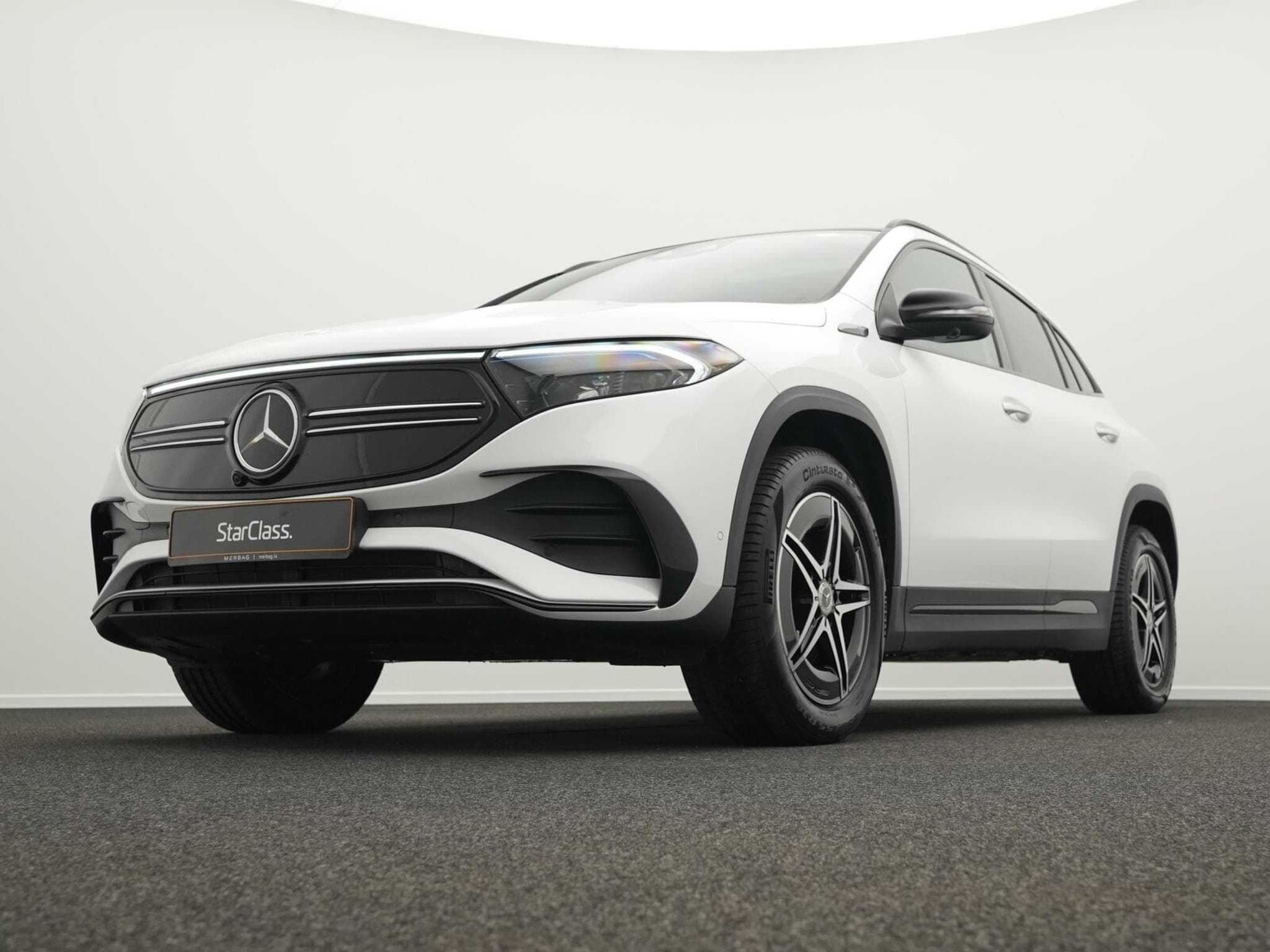 Mercedes EQA 4M AMG-Line LED+Pano+Keyless+Night+18" (2022) - Photo 8