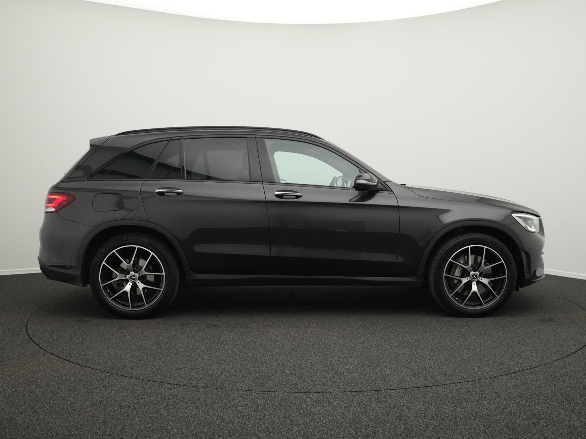 Mercedes GLC 300 4MATIC (2020) - Foto 5