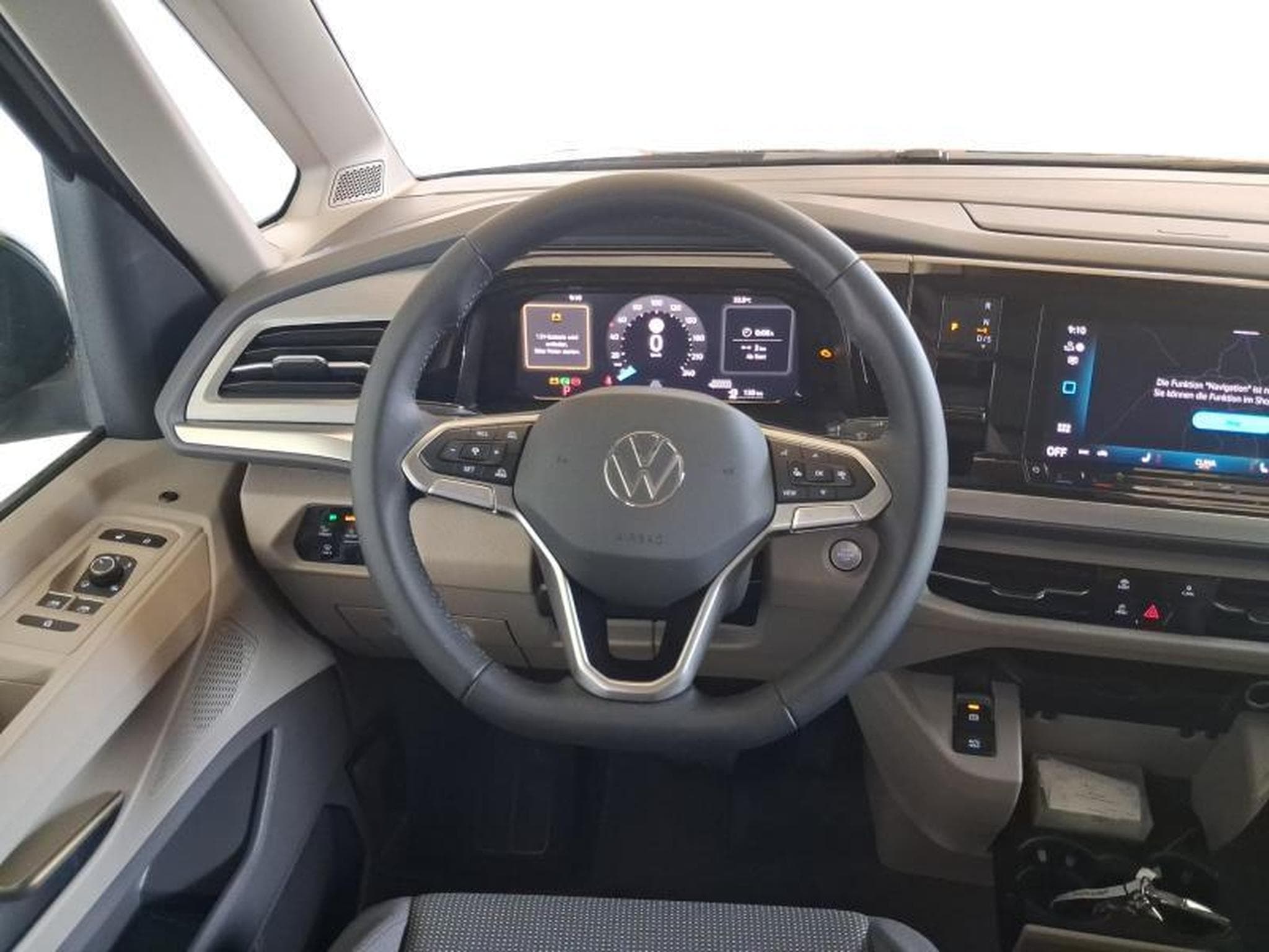 VW T7 Life LONG (2026) - Photo 10