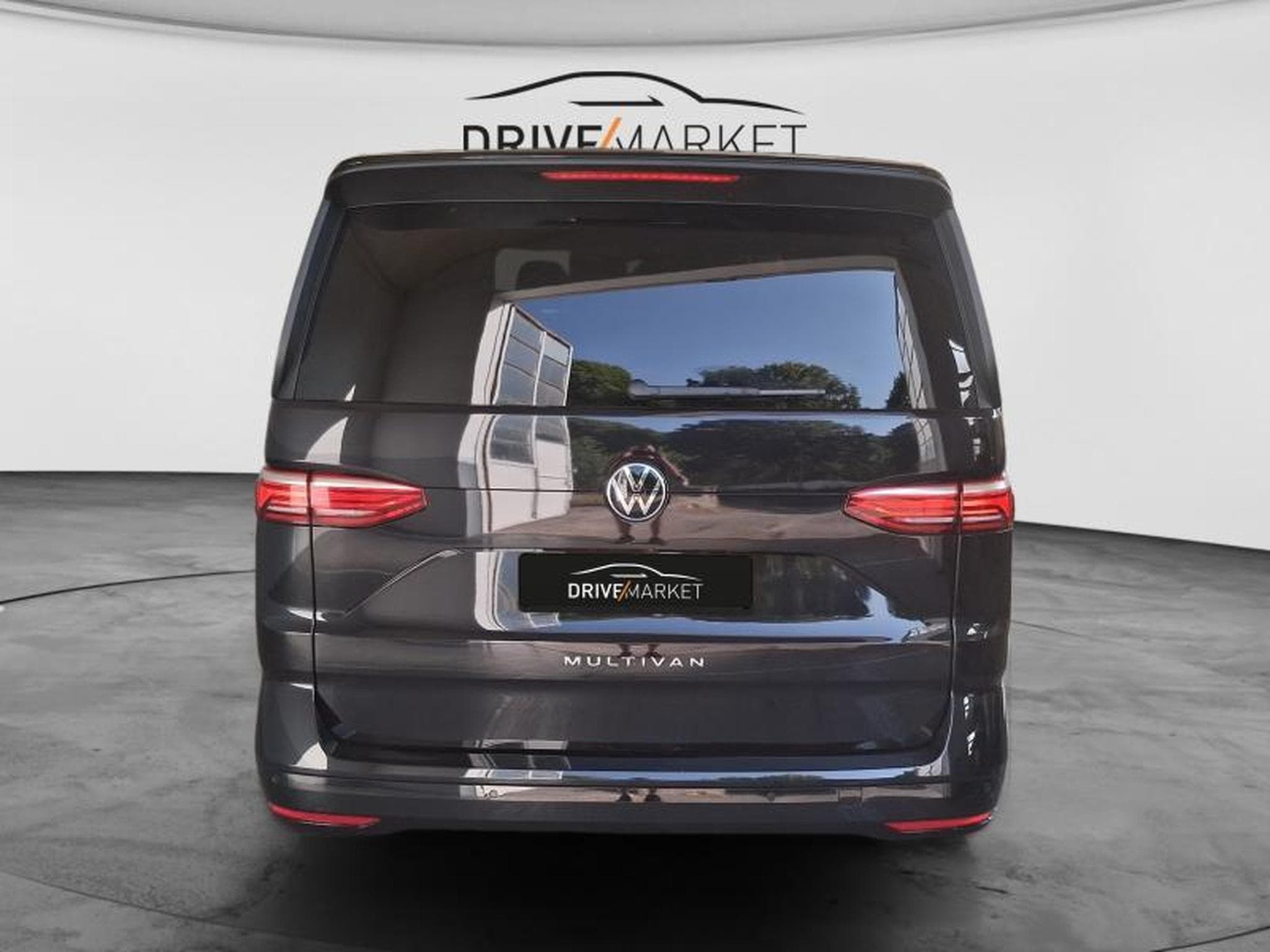 VW T7 Life LONG (2026) - Photo 17