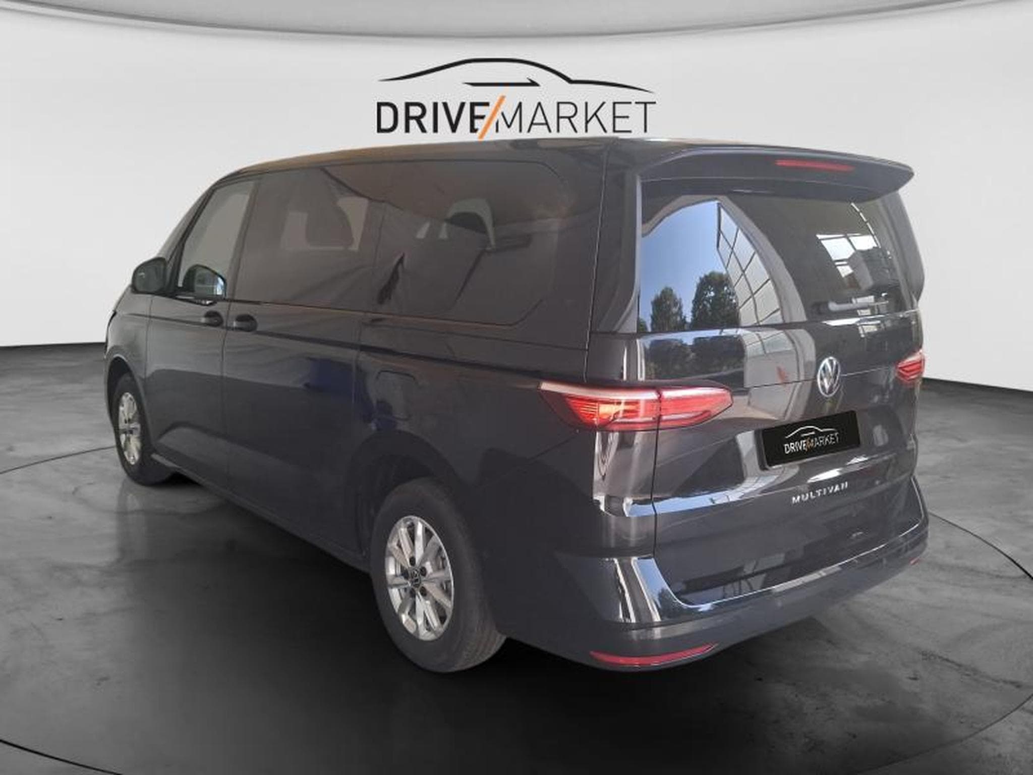 VW T7 Life LONG (2026) - Photo 19