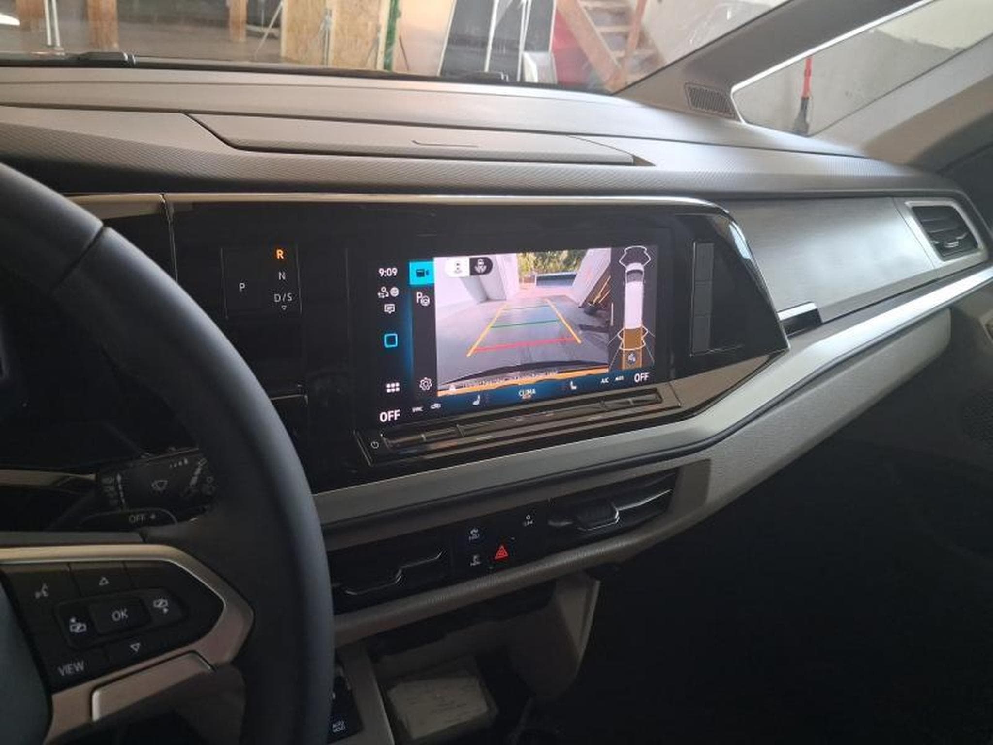 VW T7 Life LONG (2026) - Photo 8