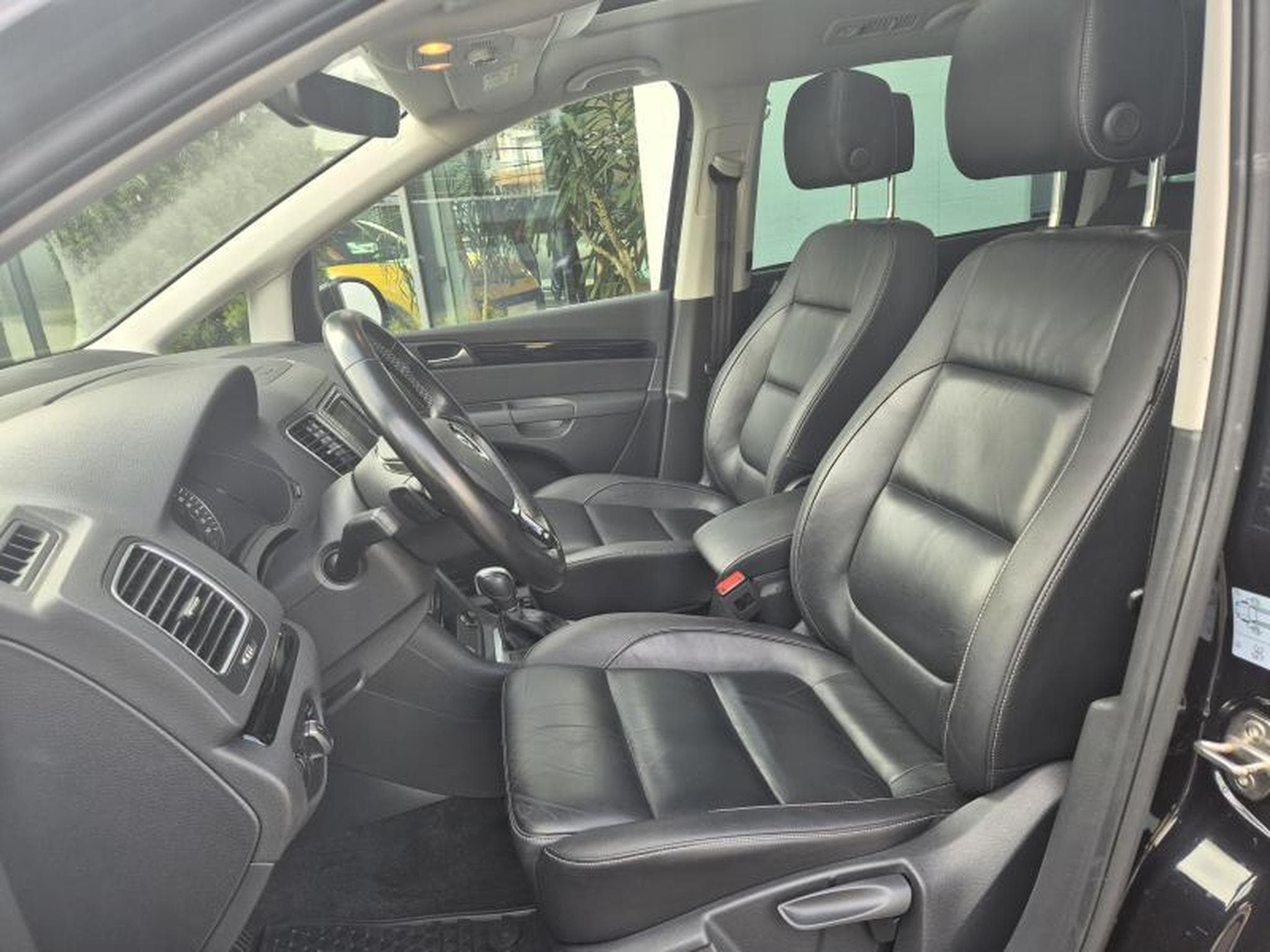 VW Sharan Highline (2017) - Foto 7