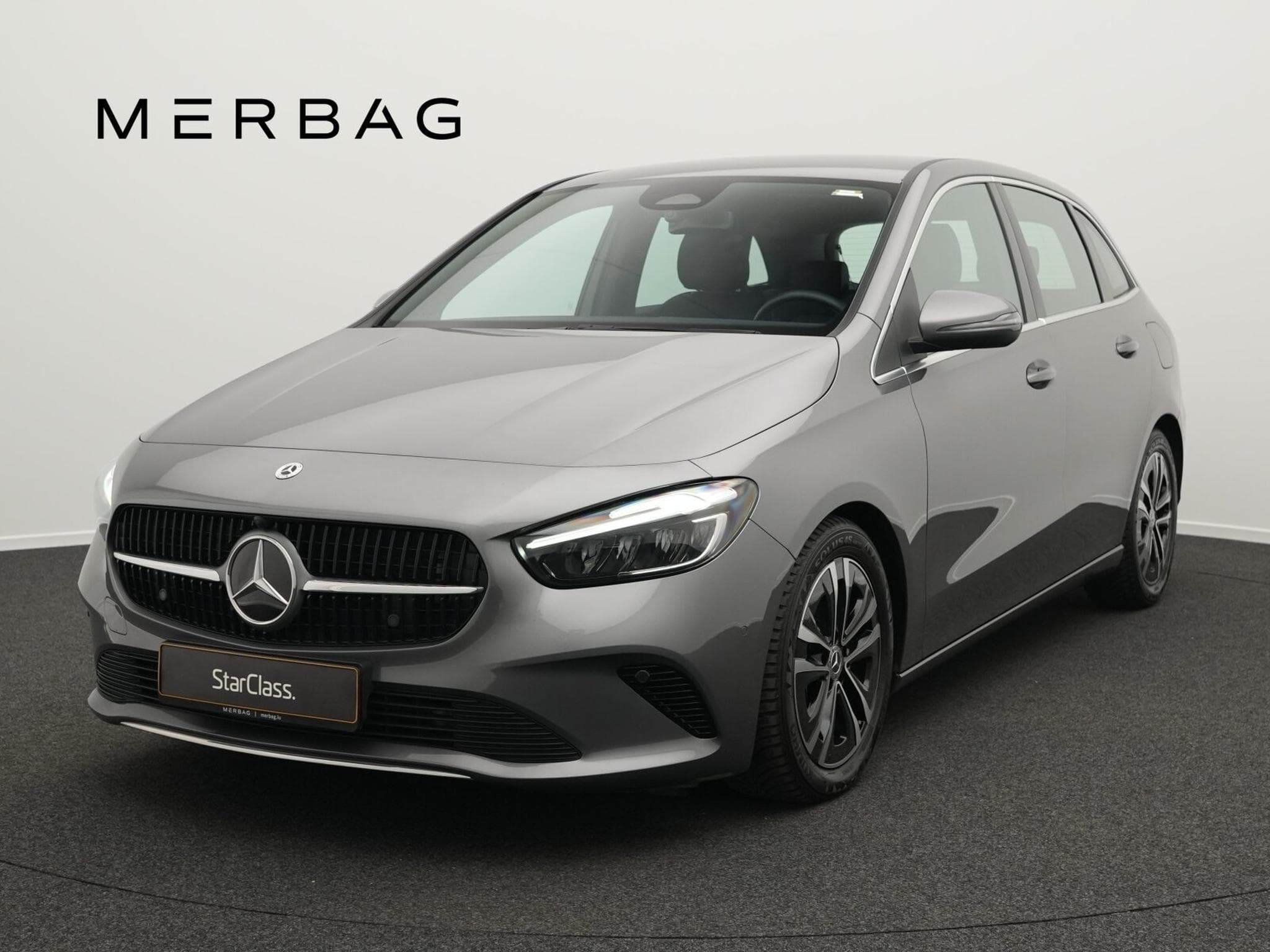 Mercedes B 180 d LED+Kamera+Apple+MBUX (2025) - Foto 1
