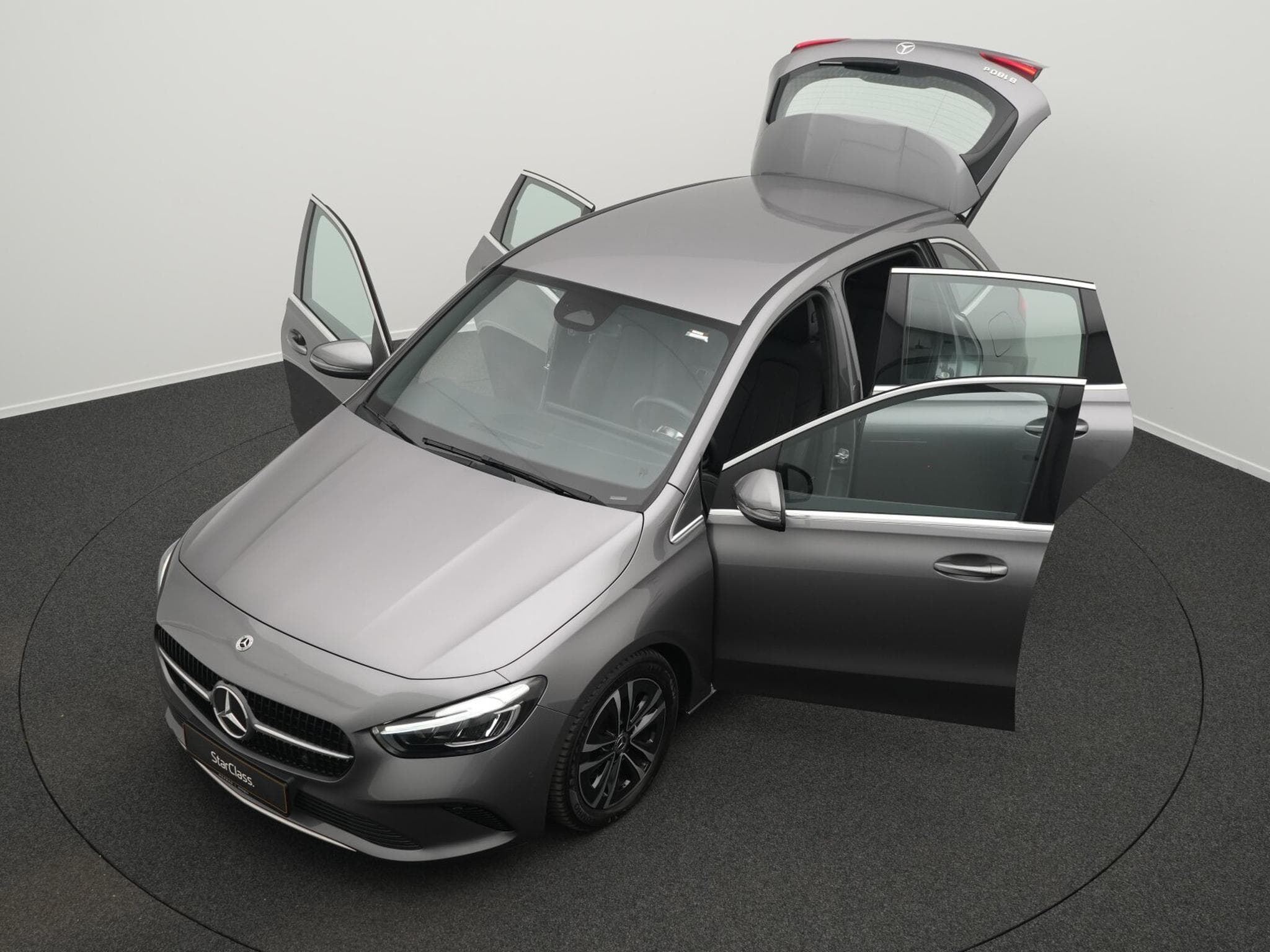 Mercedes B 180 d LED+Kamera+Apple+MBUX (2025) - Foto 12