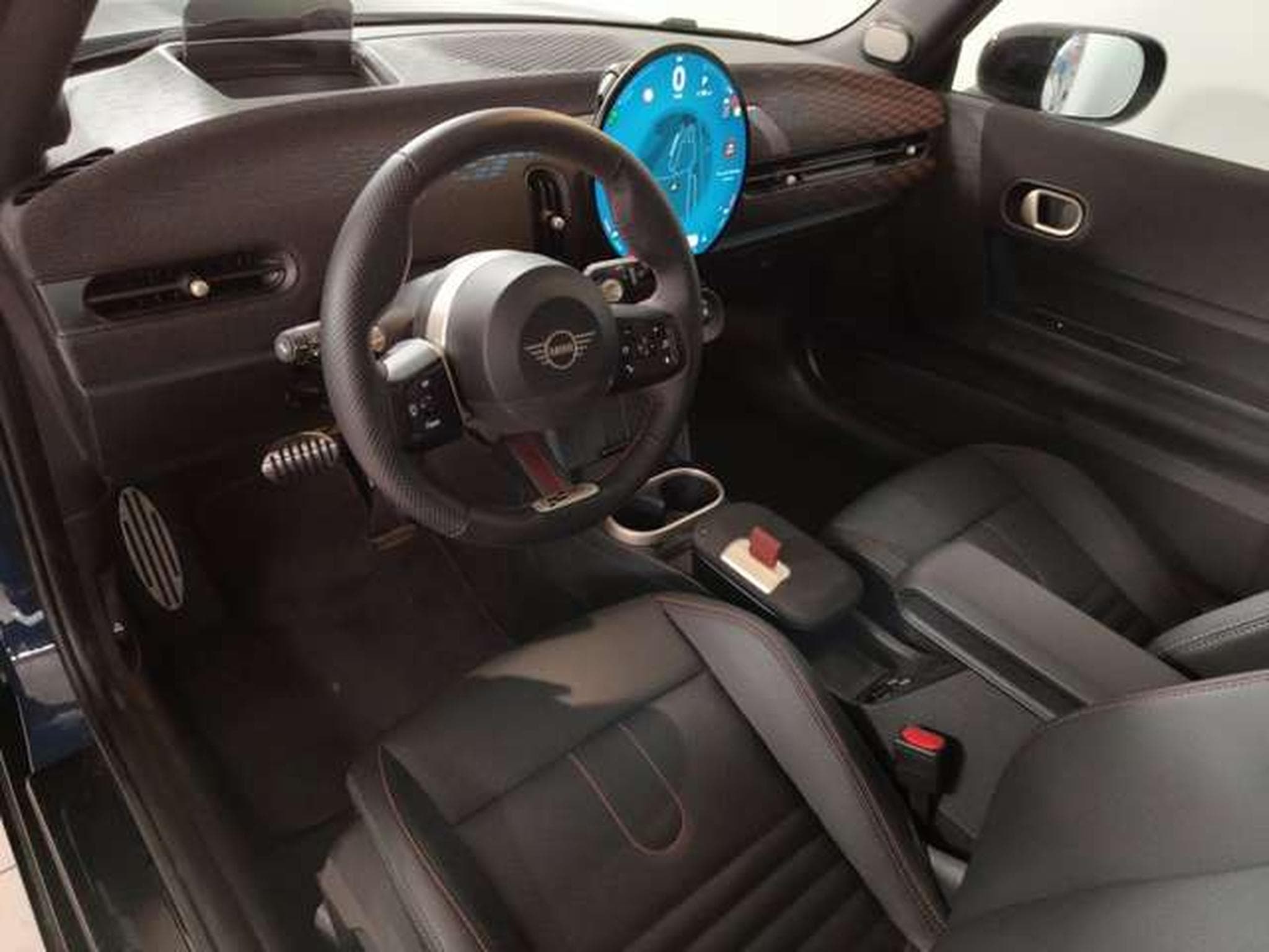 MINI Cooper Head-Up HK HiFi DAB LED Shz (2025) - Photo 12