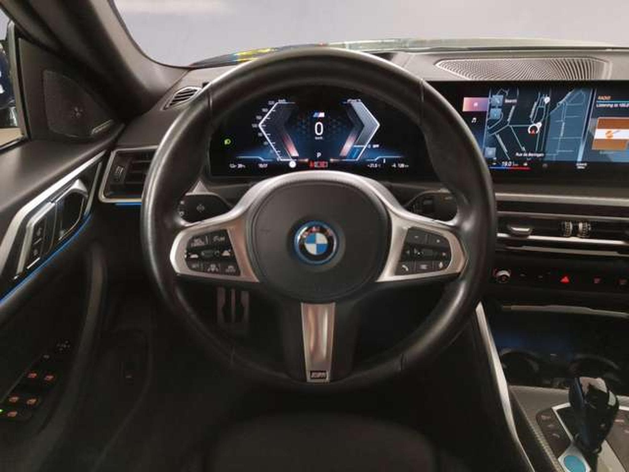 BMW i4 eDrive40 (2023) - Foto 10
