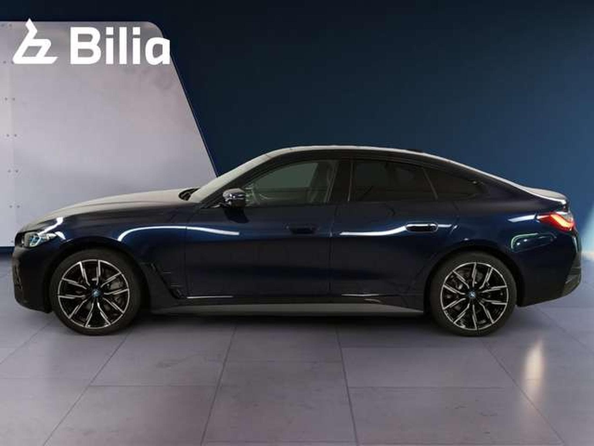 BMW i4 eDrive40 (2023) - Foto 11