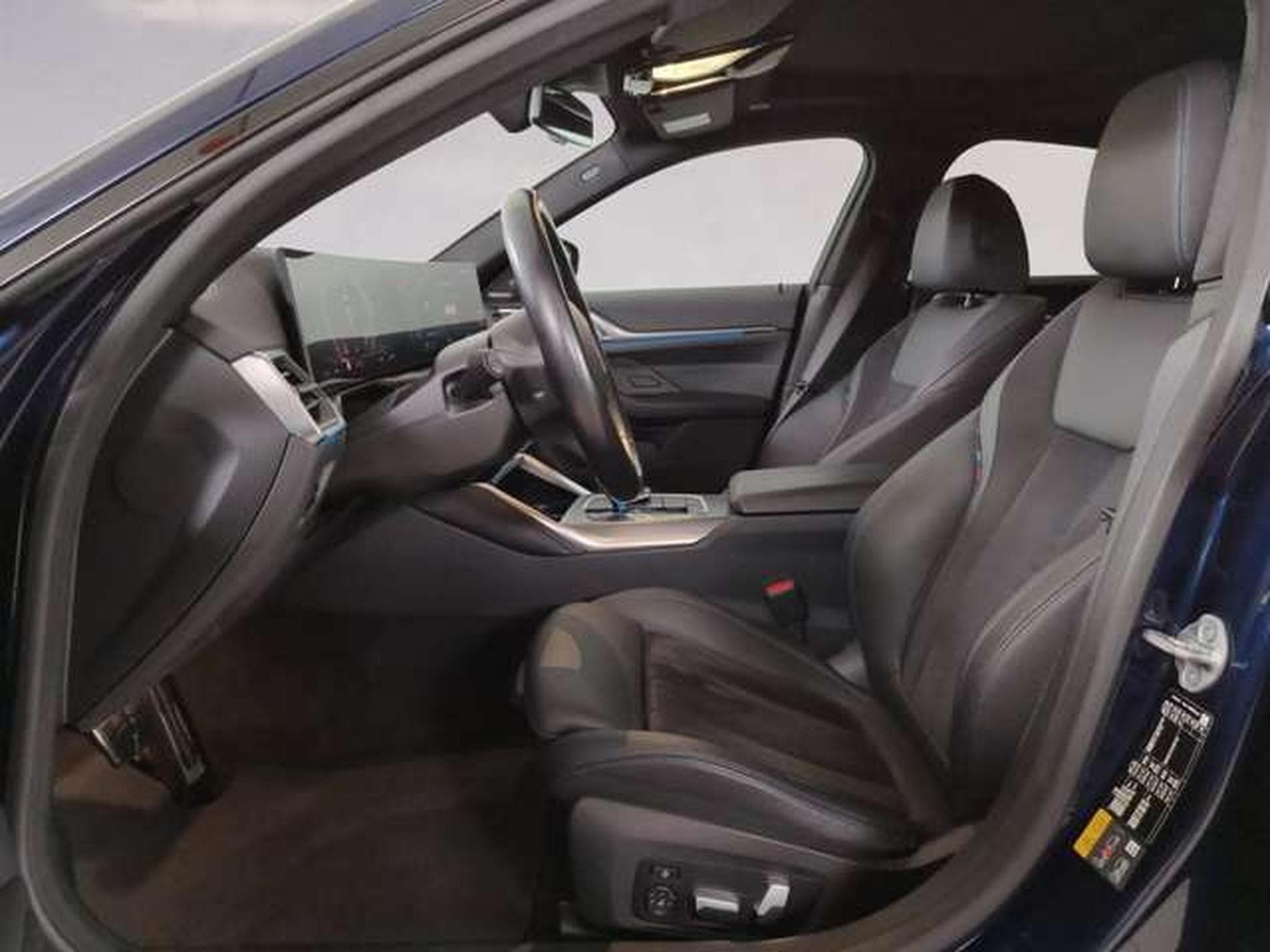 BMW i4 eDrive40 (2023) - Foto 7