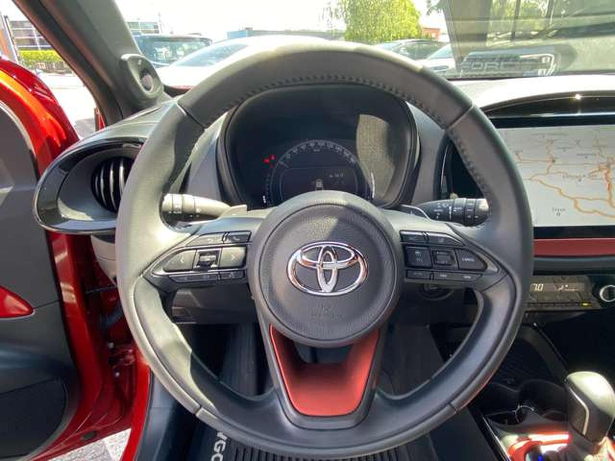 Toyota Aygo Aygo X S-CVT Pulse (2024) - Foto 10